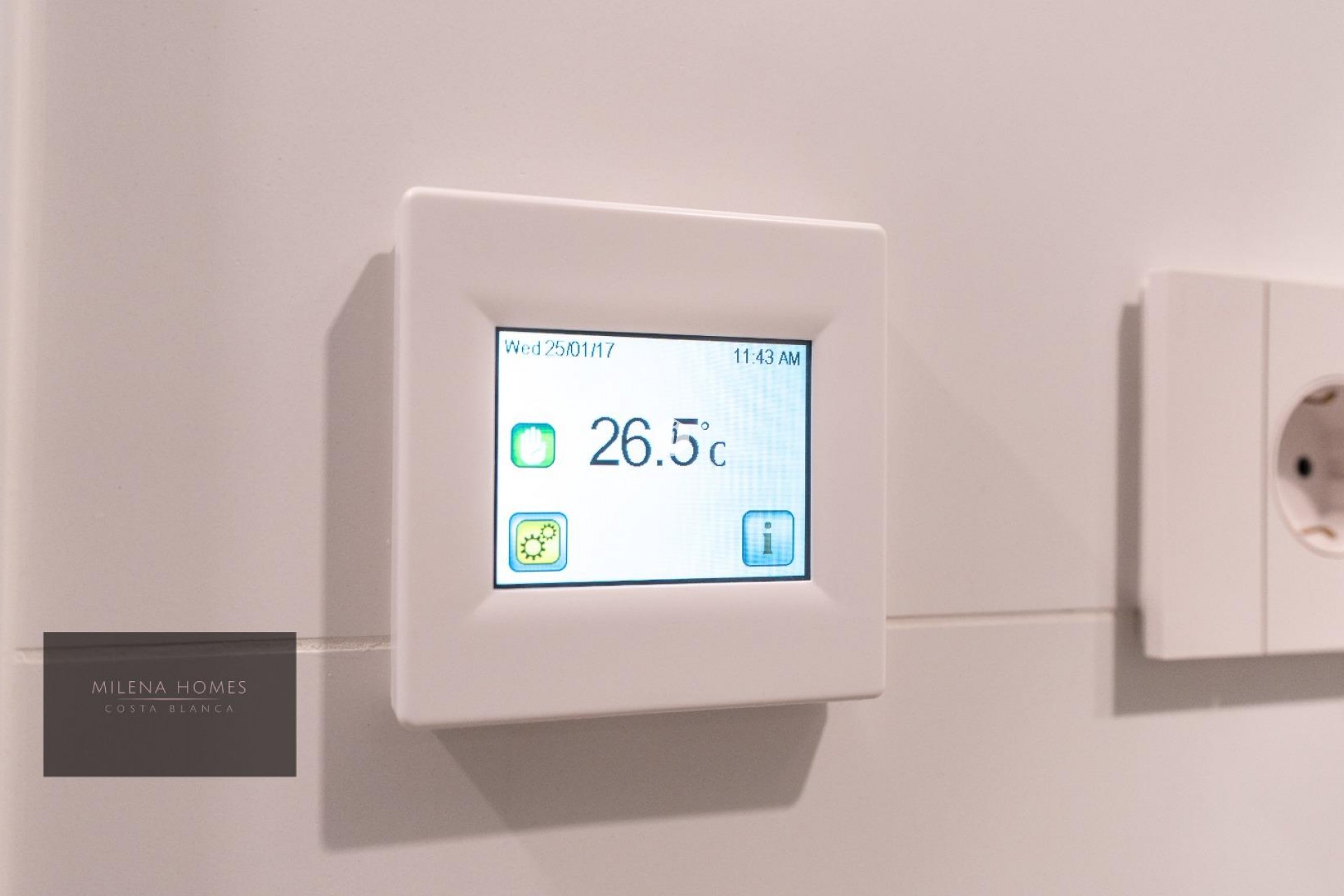 Resale - Apartment / flat -
Torrevieja - Punta prima