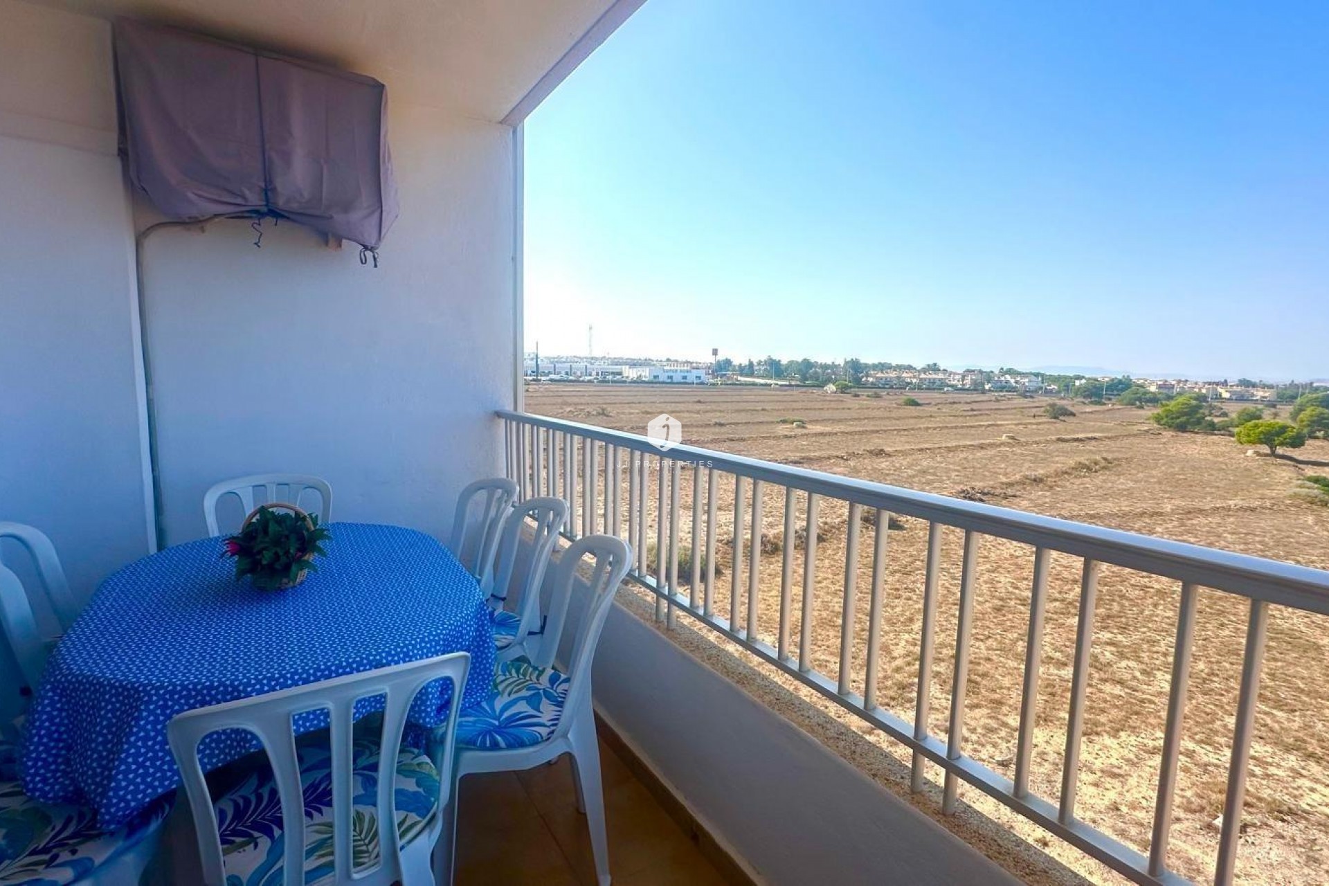 Resale - Apartment / flat -
Torrevieja - Punta prima