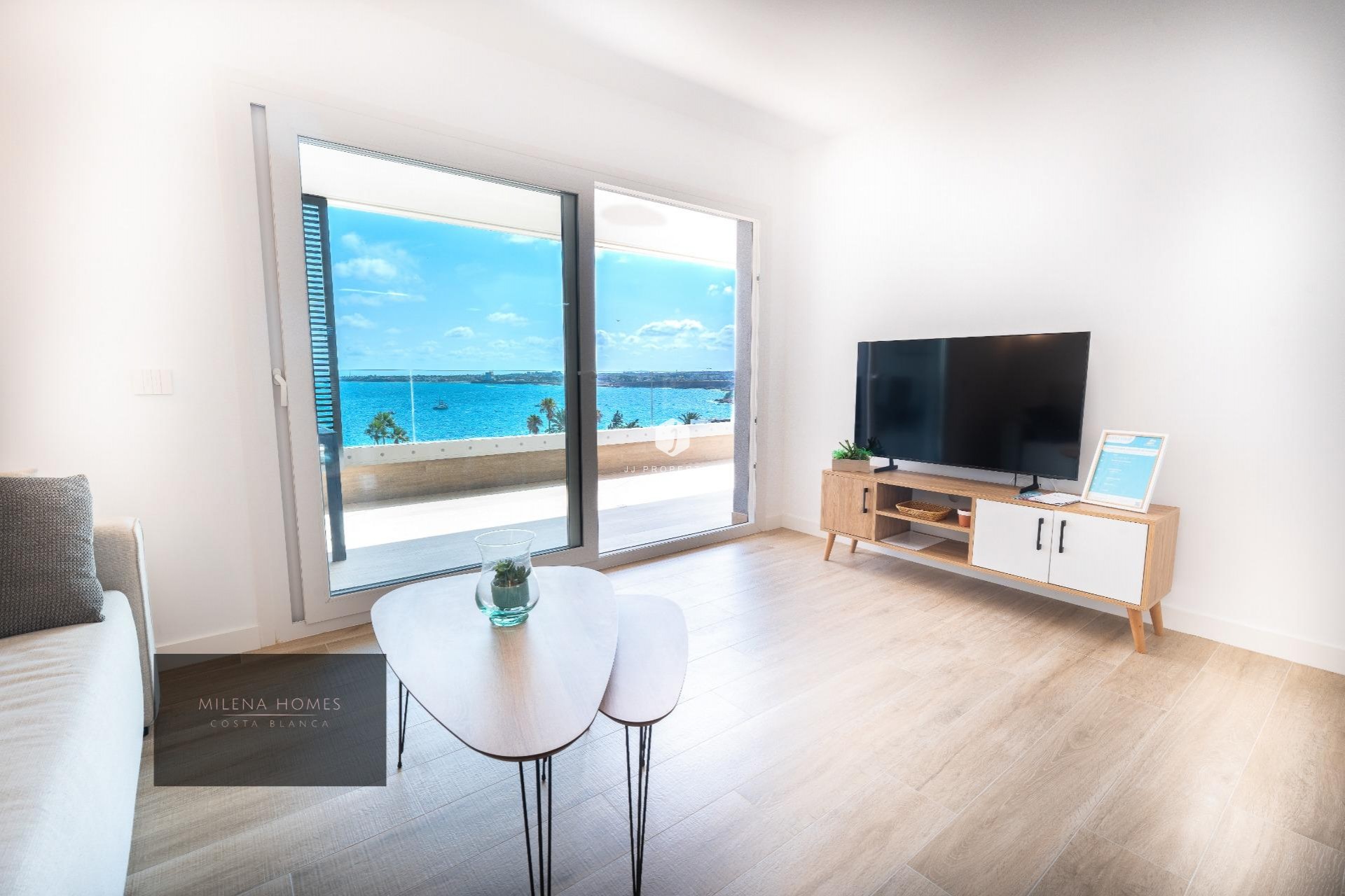 Resale - Apartment / flat -
Torrevieja - Punta prima