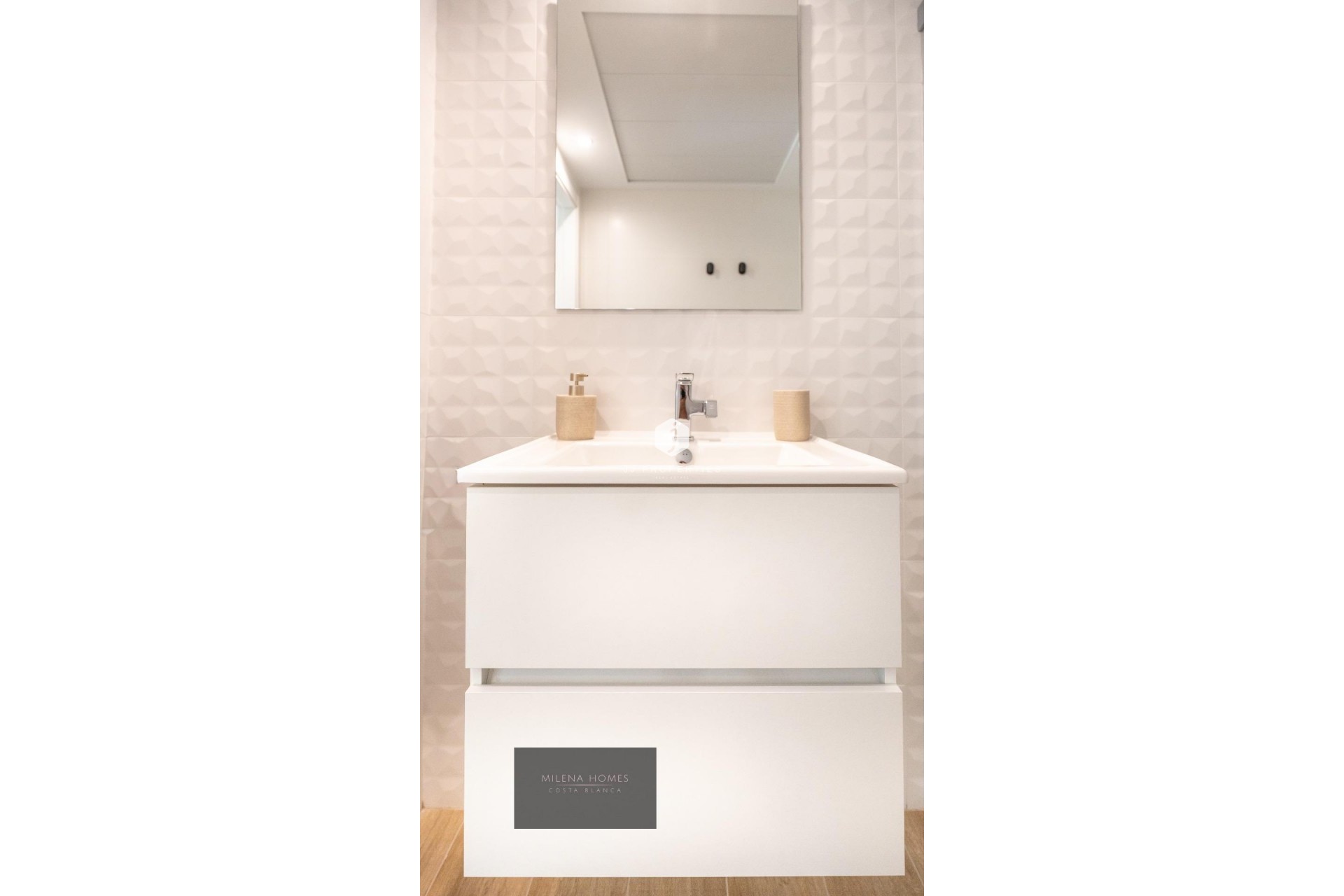 Resale - Apartment / flat -
Torrevieja - Punta prima