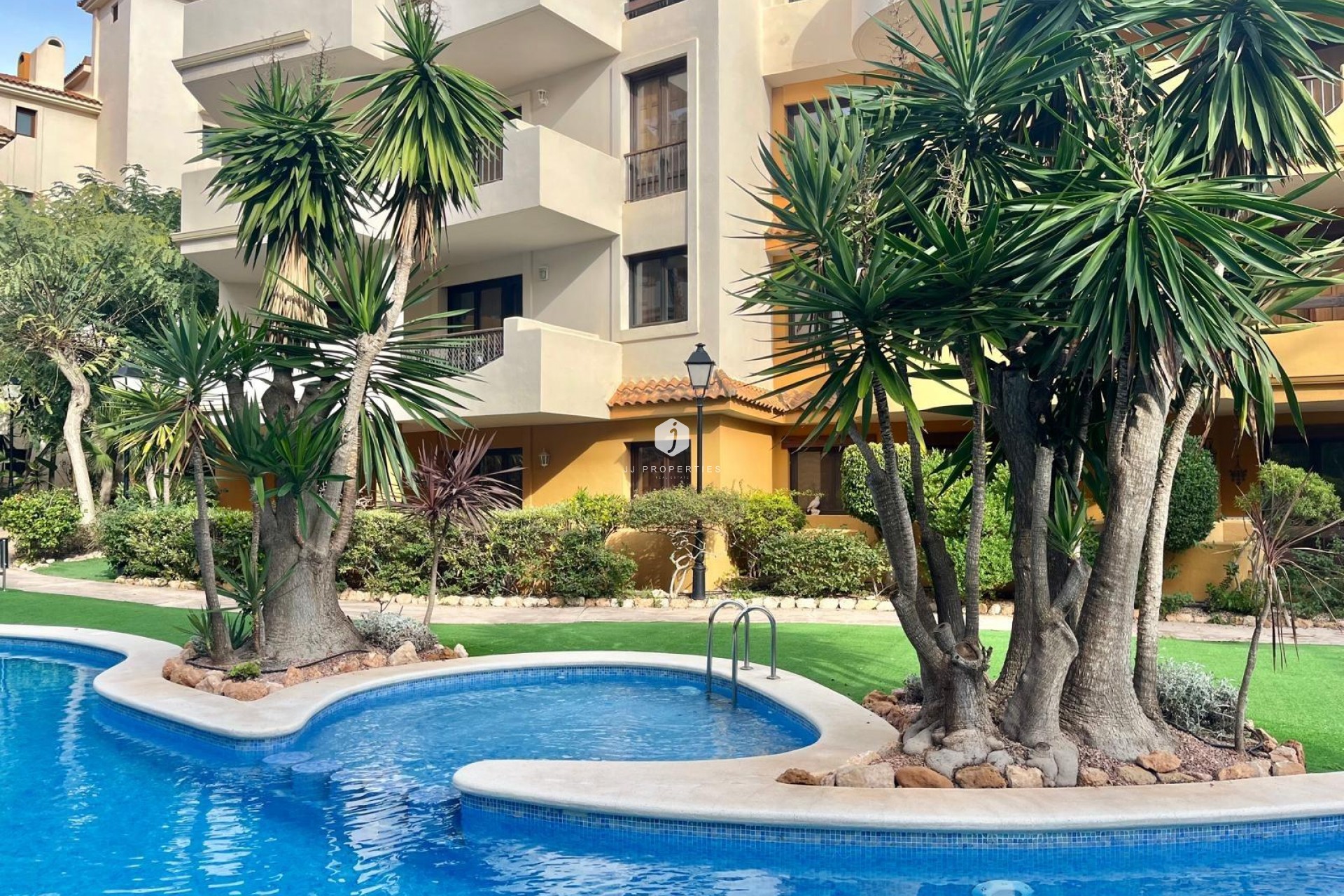 Resale - Apartment / flat -
Torrevieja - Punta prima