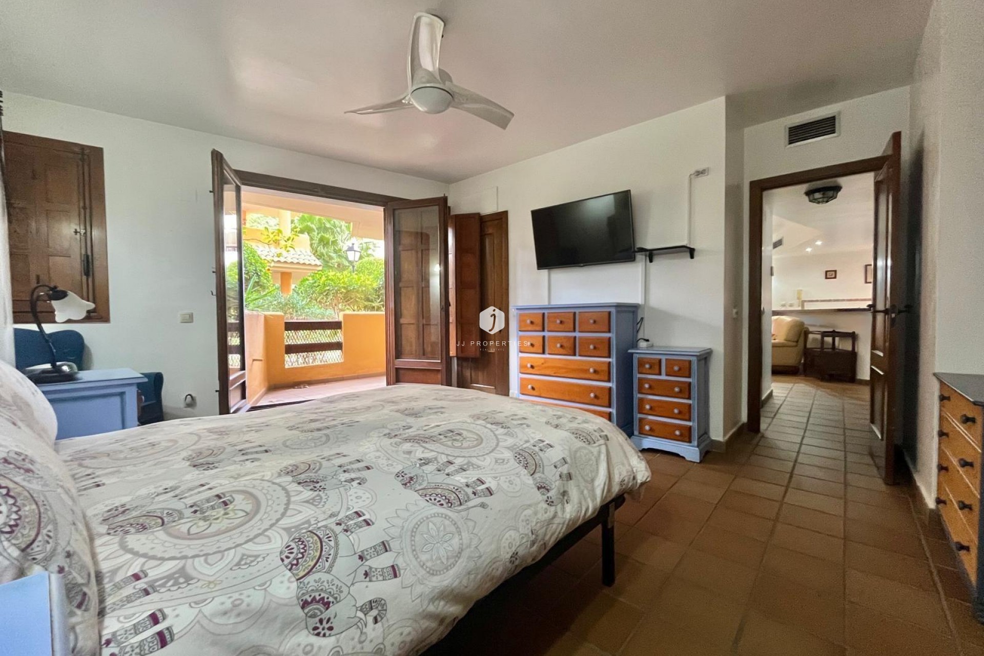 Resale - Apartment / flat -
Torrevieja - Punta prima