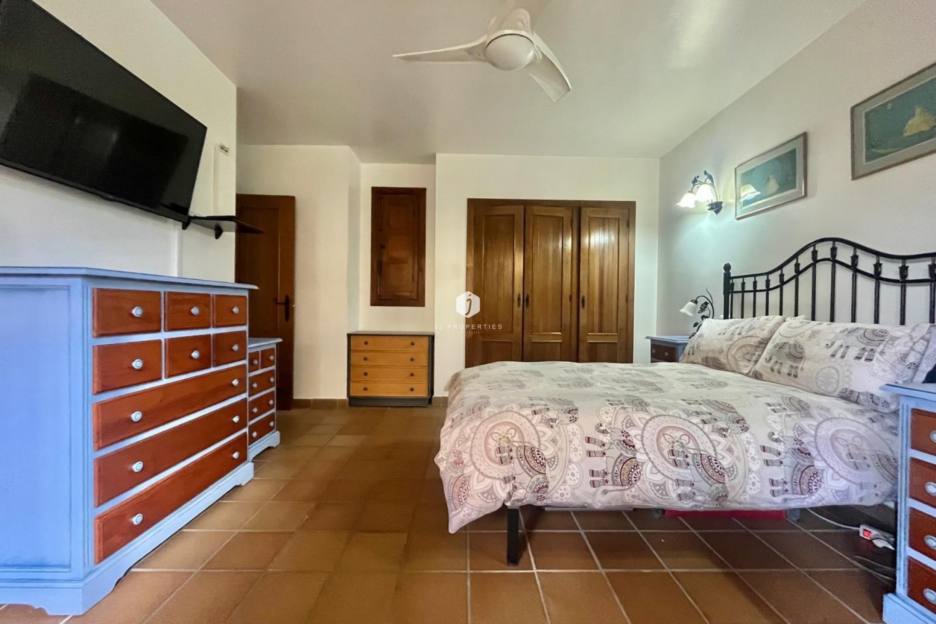 Resale - Apartment / flat -
Torrevieja - Punta prima
