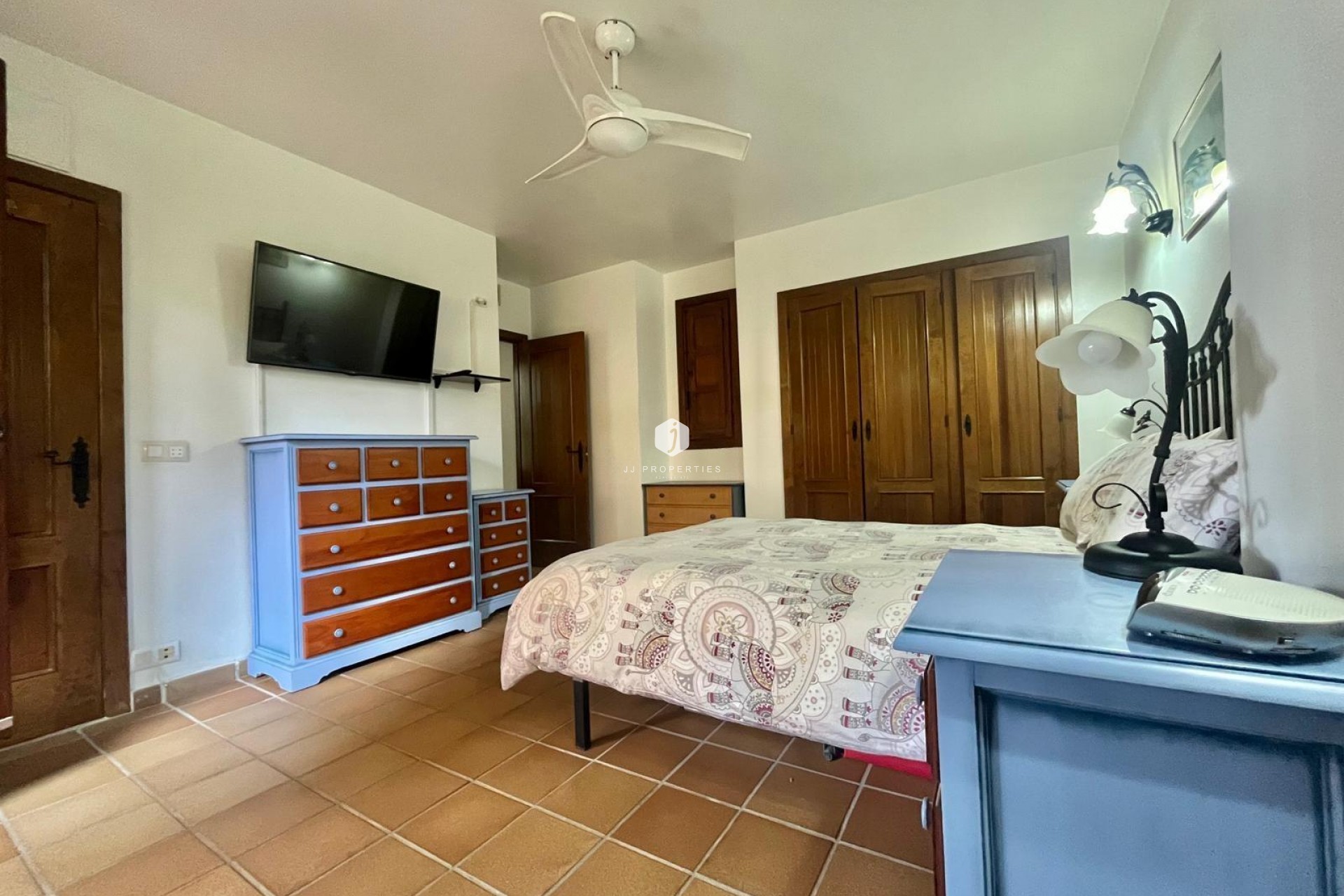 Resale - Apartment / flat -
Torrevieja - Punta prima