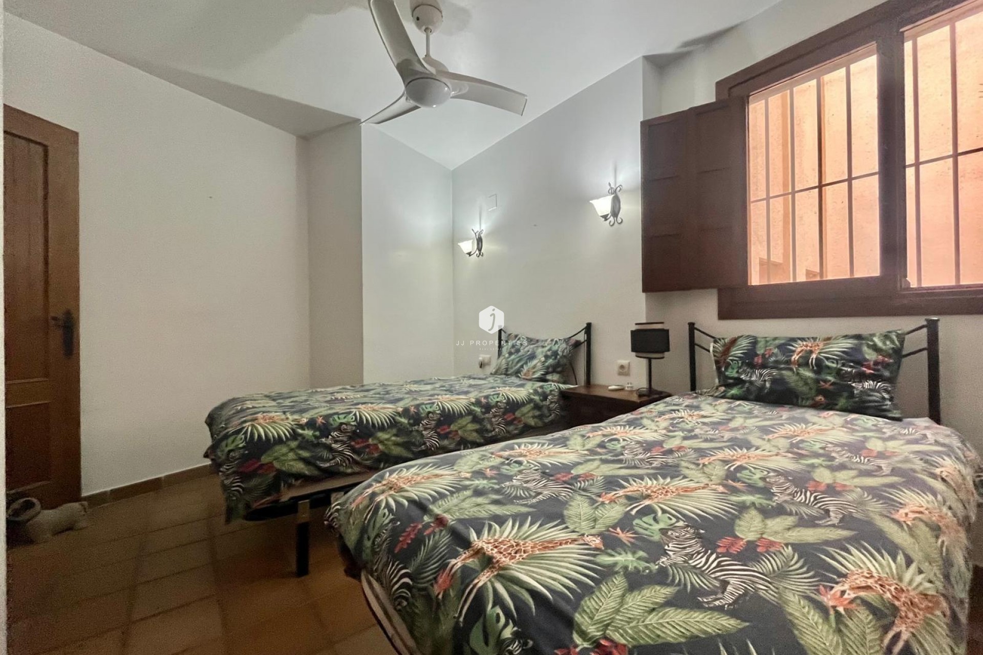Resale - Apartment / flat -
Torrevieja - Punta prima