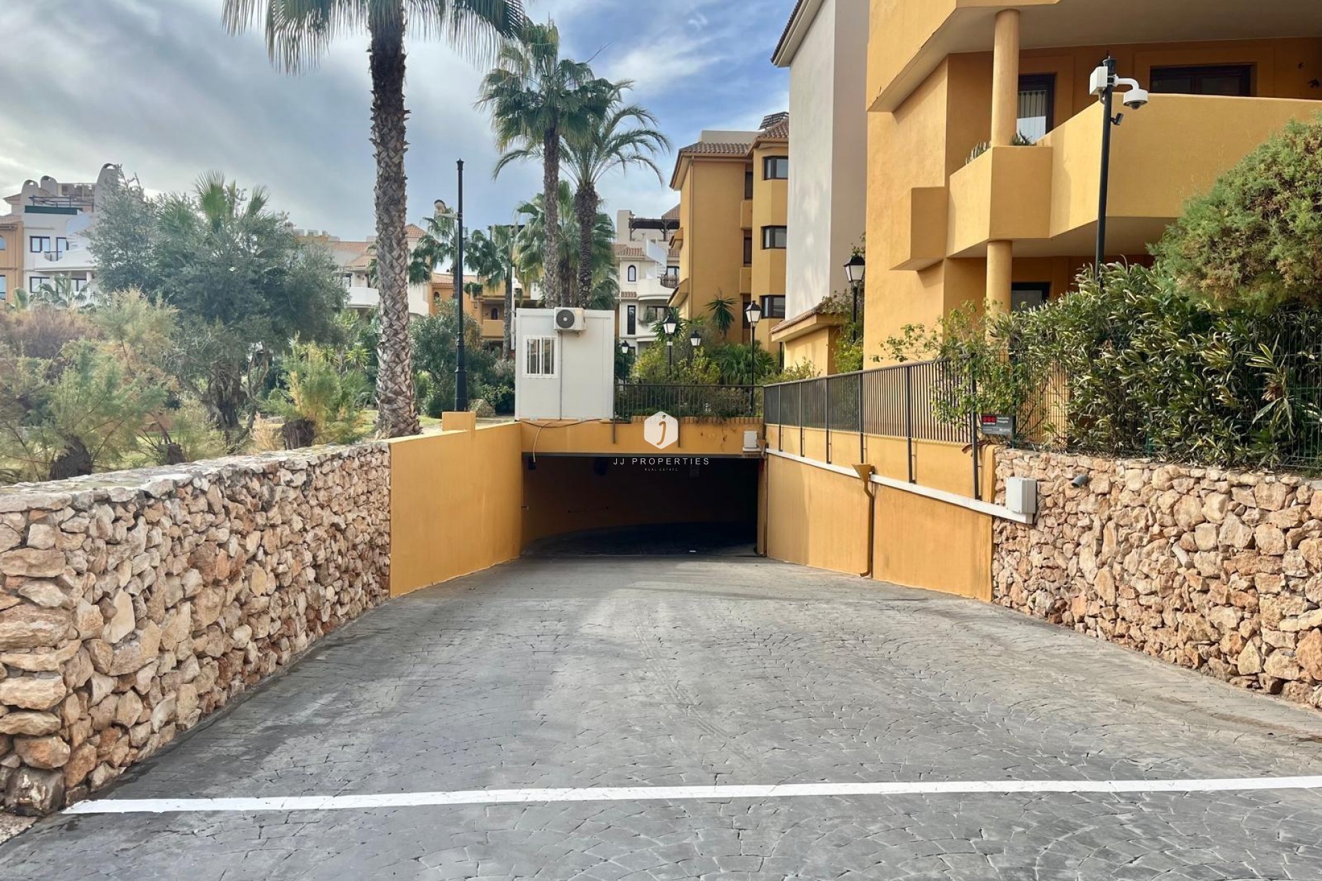 Resale - Apartment / flat -
Torrevieja - Punta prima