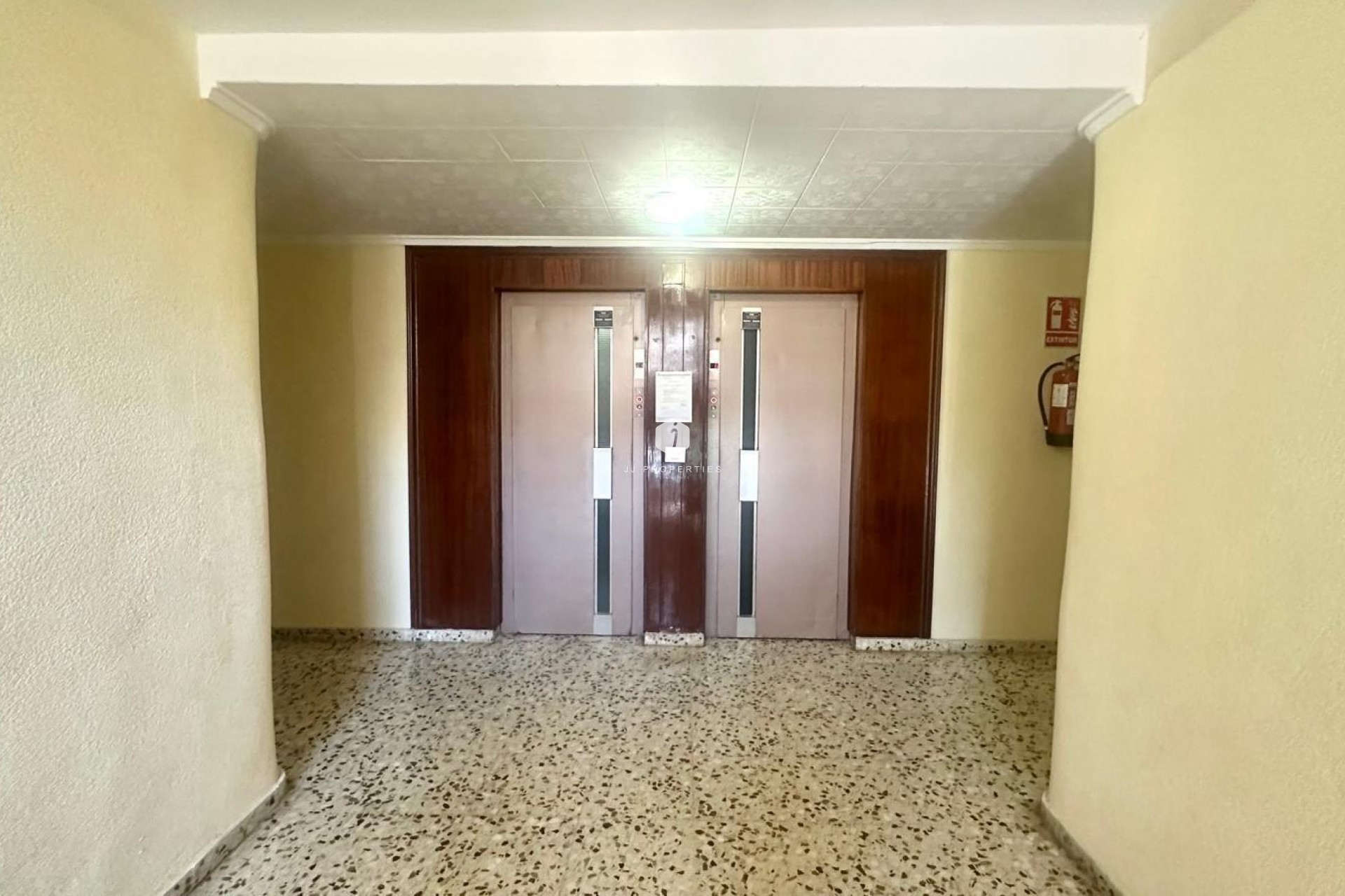 Resale - Apartment / flat -
Torrevieja - Punta prima