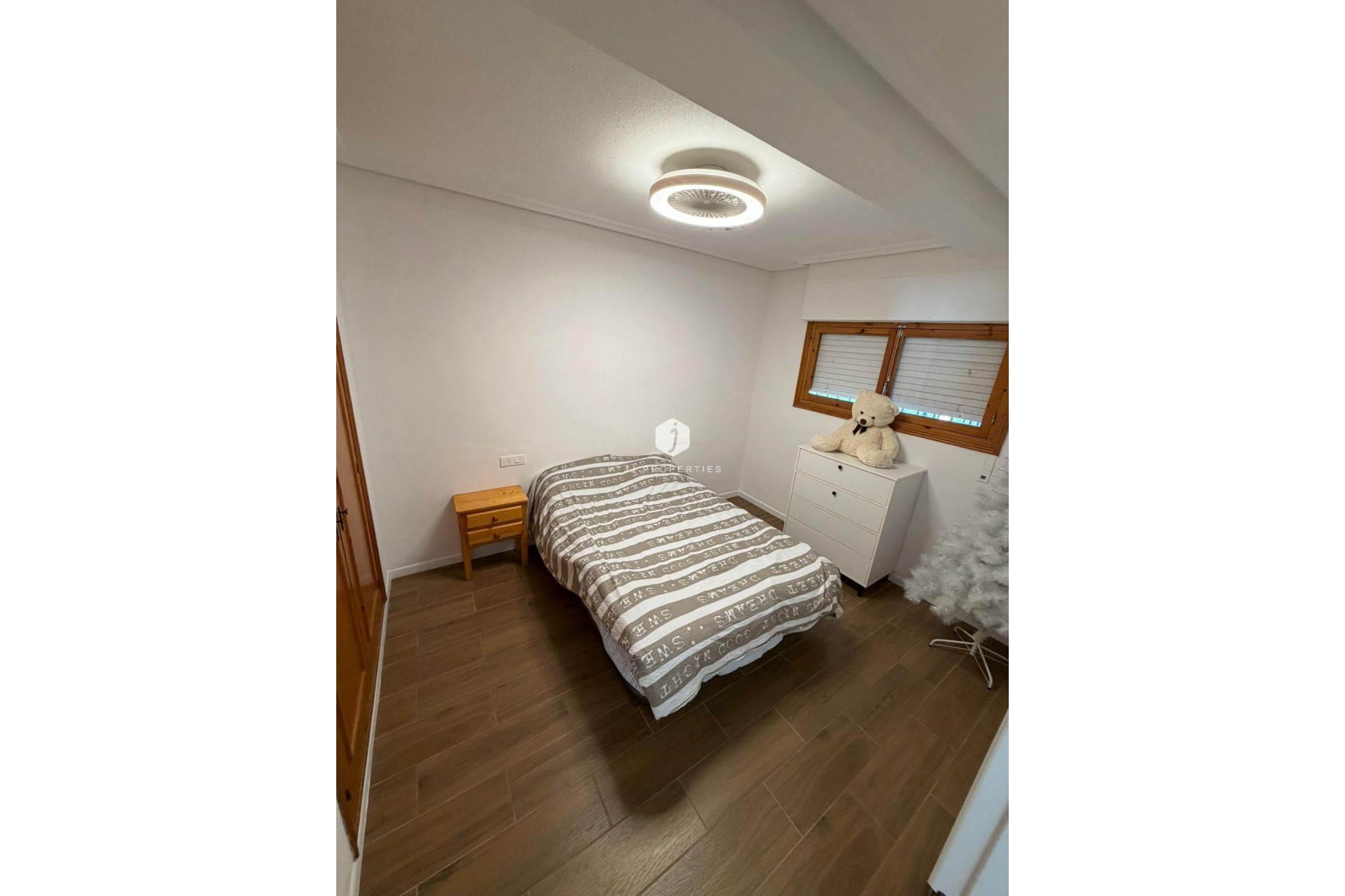 Resale - Apartment / flat -
Torrevieja - Punta prima