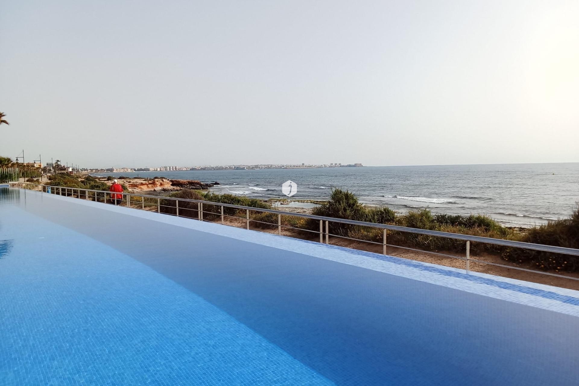 Resale - Apartment / flat -
Torrevieja - Punta prima