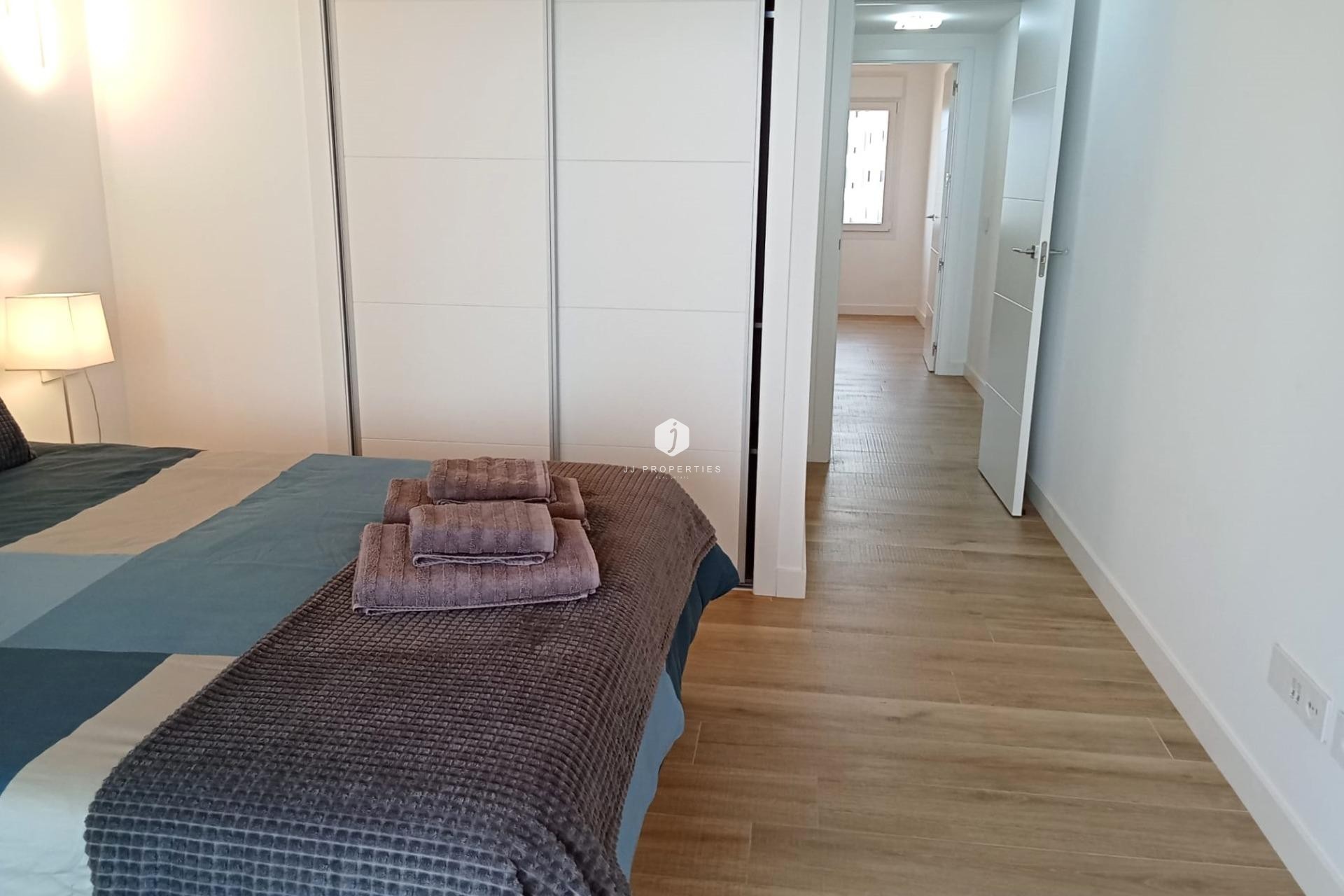 Resale - Apartment / flat -
Torrevieja - Punta prima