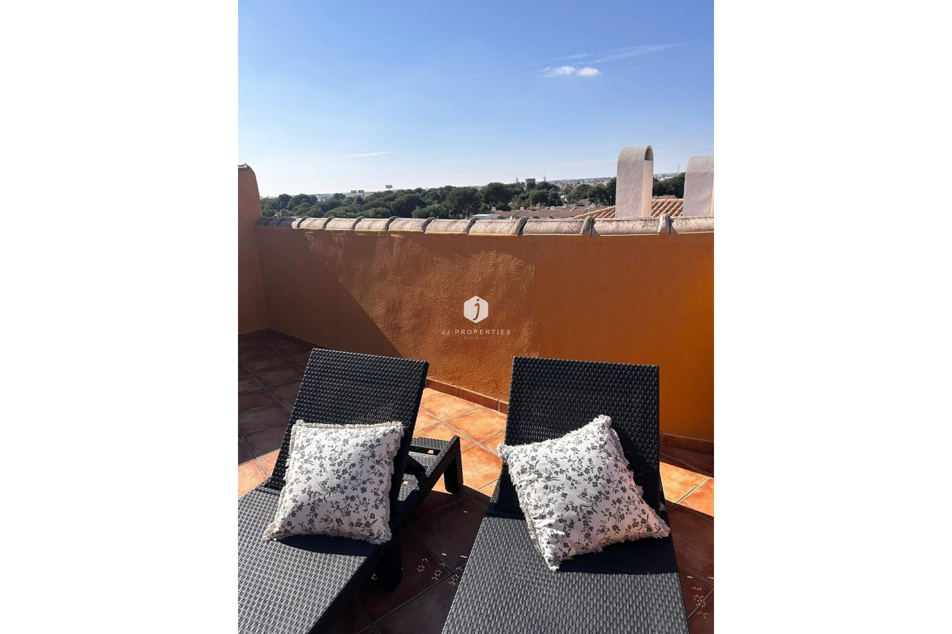 Resale - Apartment / flat -
Torrevieja - Punta prima