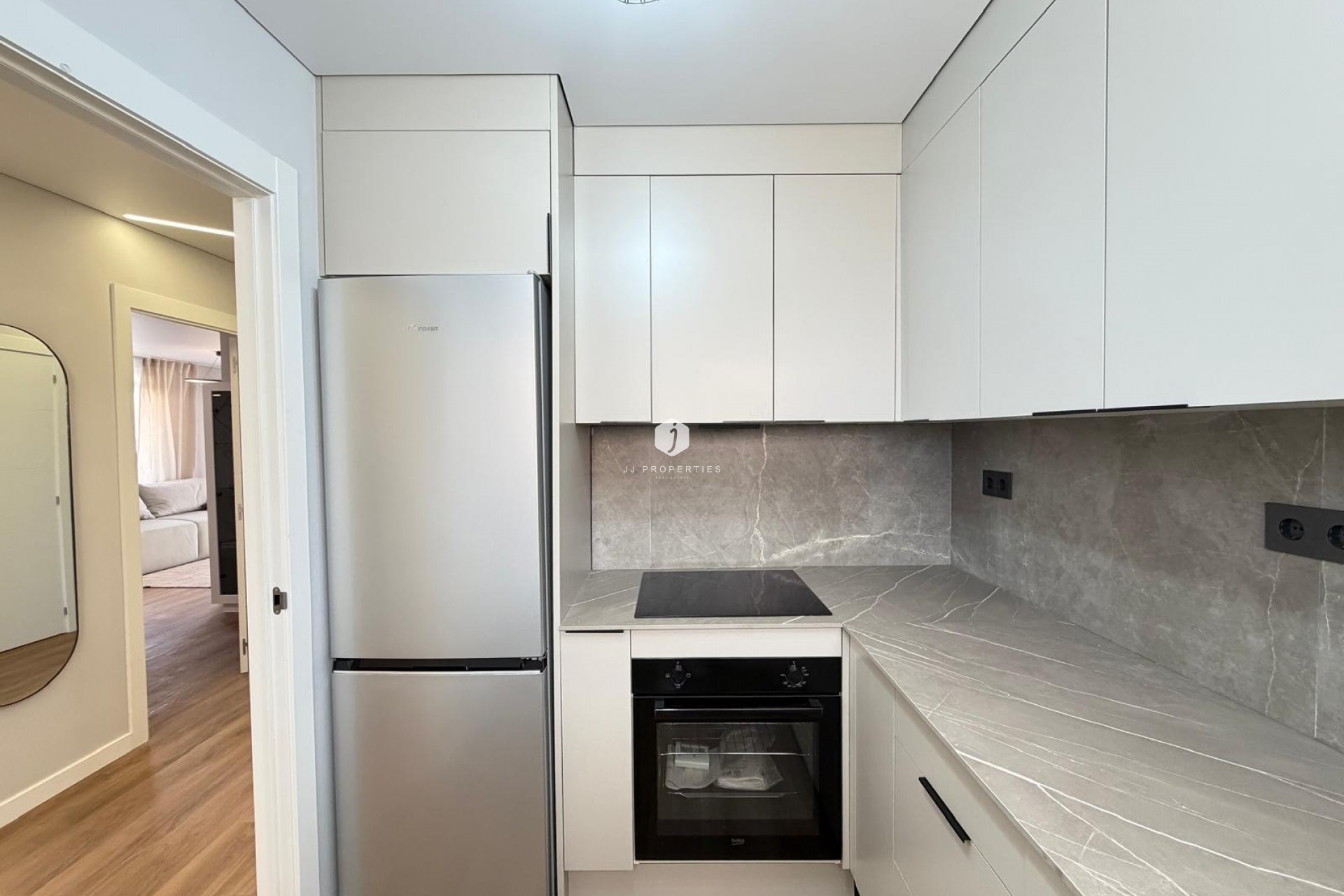Resale - Apartment / flat -
Torrevieja - Punta prima
