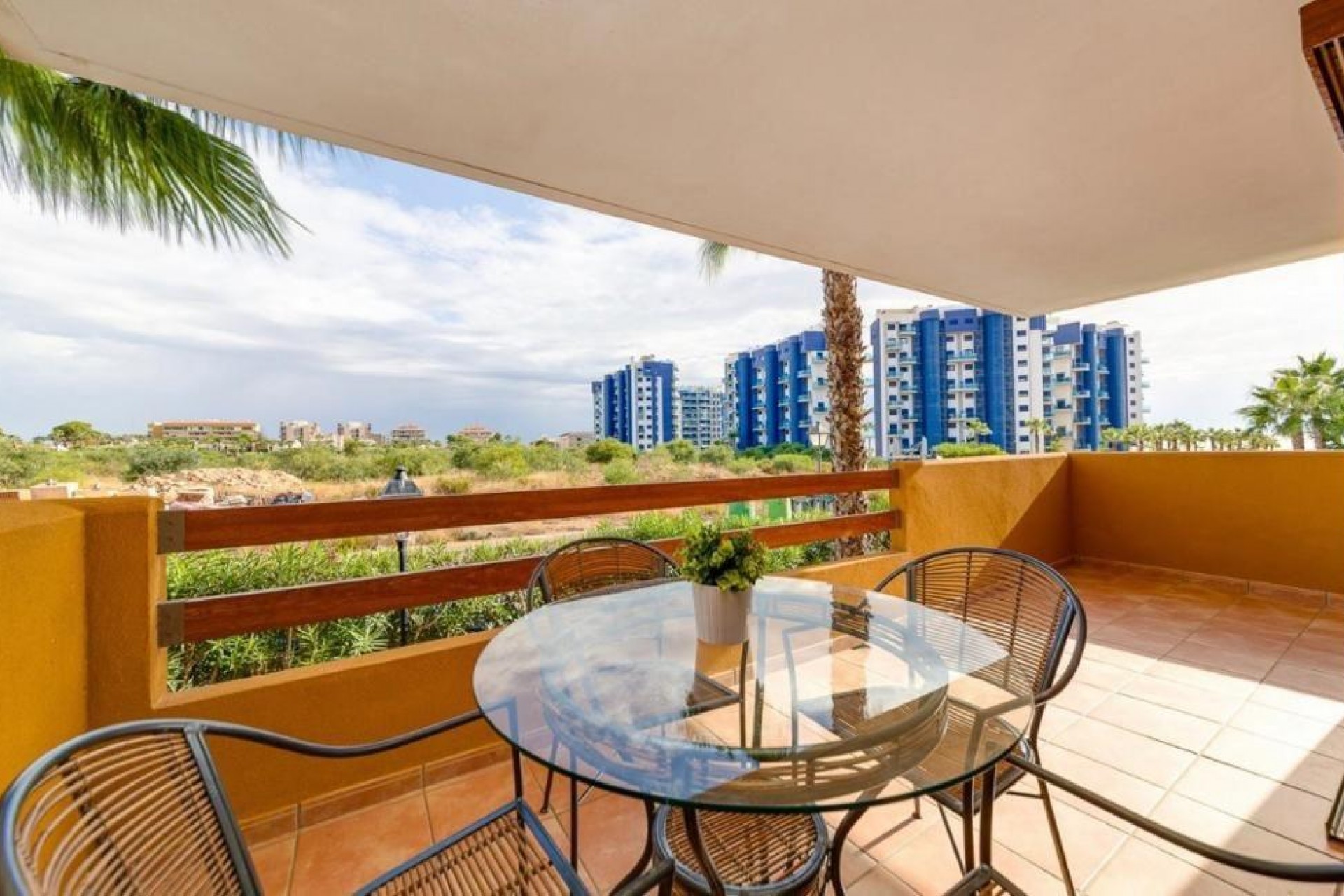 Resale - Apartment / flat -
Torrevieja - Punta prima