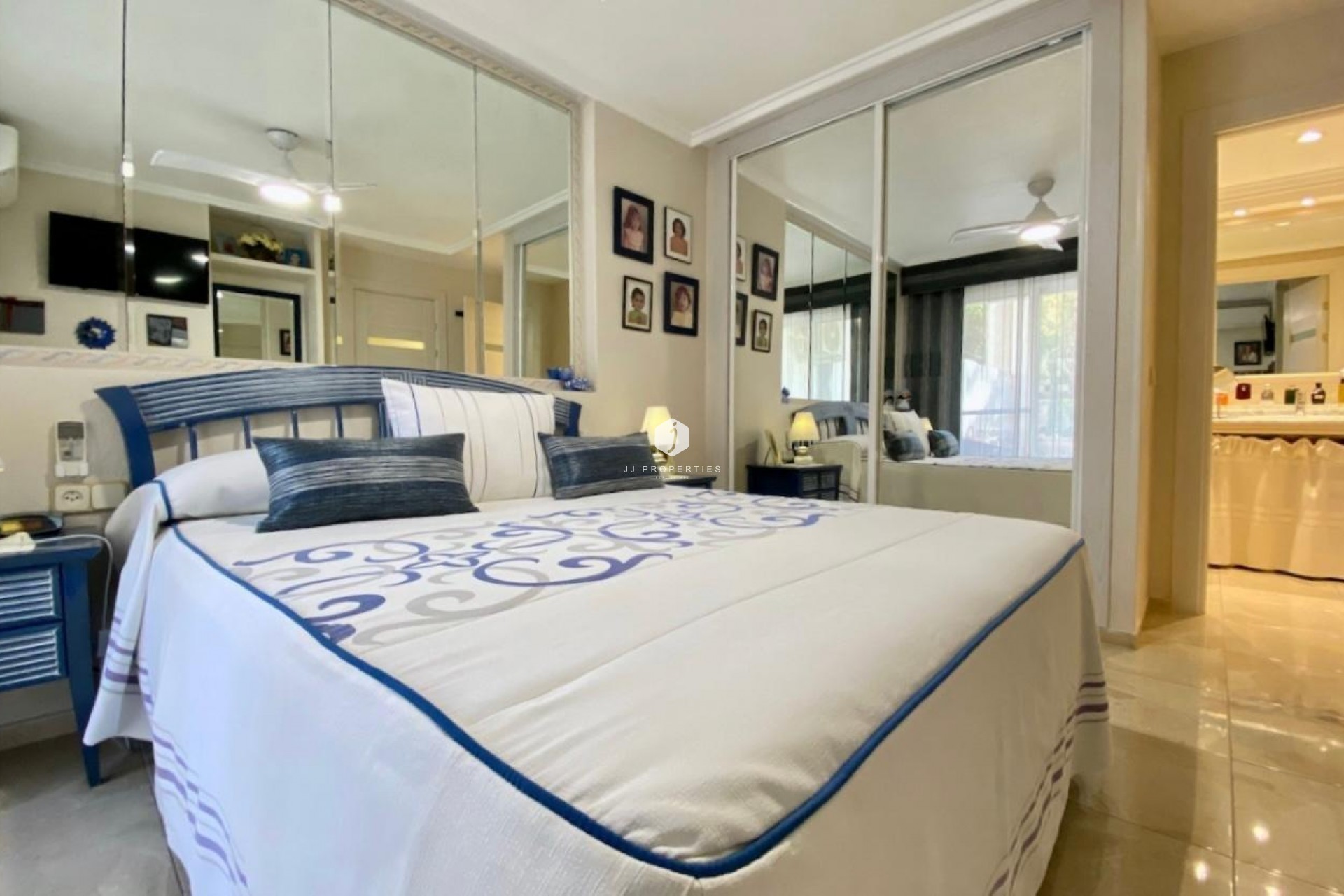 Resale - Apartment / flat -
Torrevieja - Torre la mata