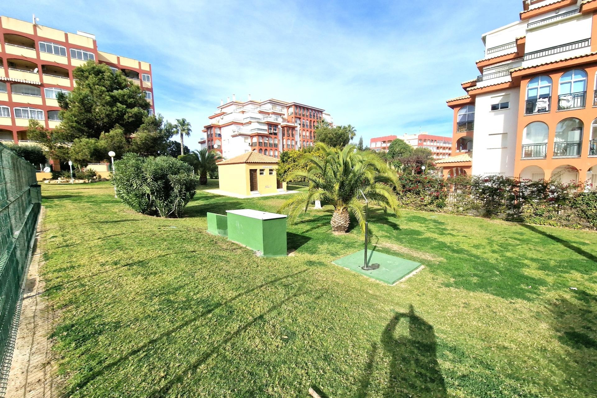 Resale - Apartment / flat -
Torrevieja - Torreblanca