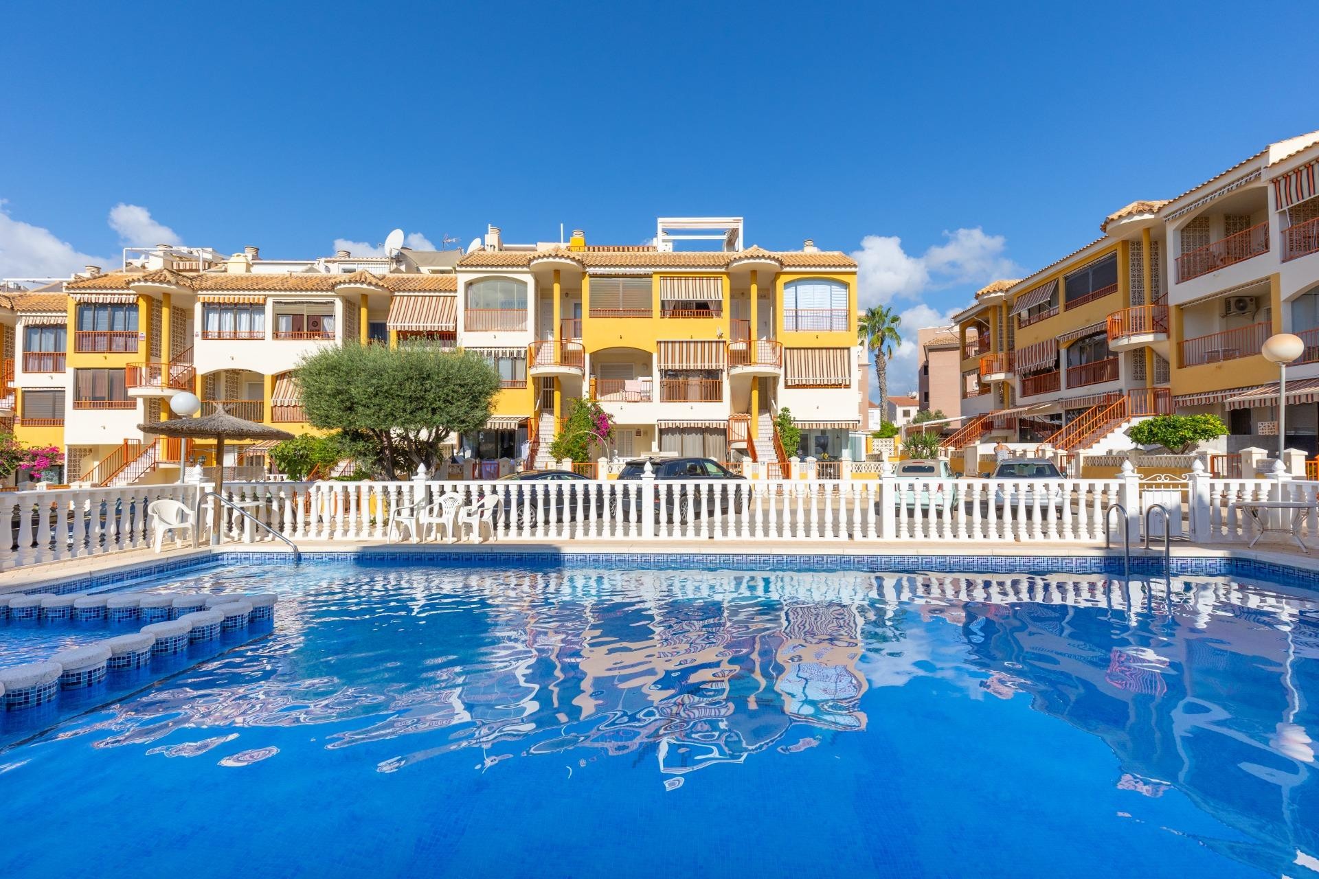 Resale - Apartment / flat -
Torrevieja - Torreblanca