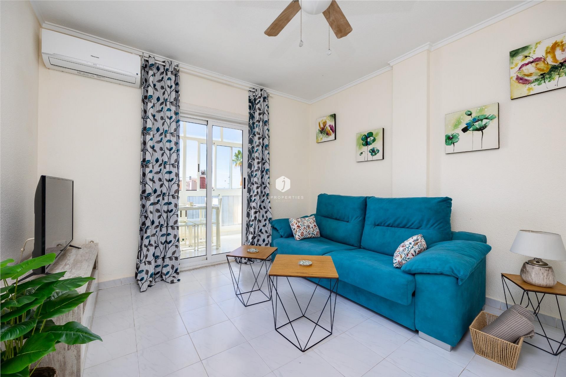 Resale - Apartment / flat -
Torrevieja - Torreblanca