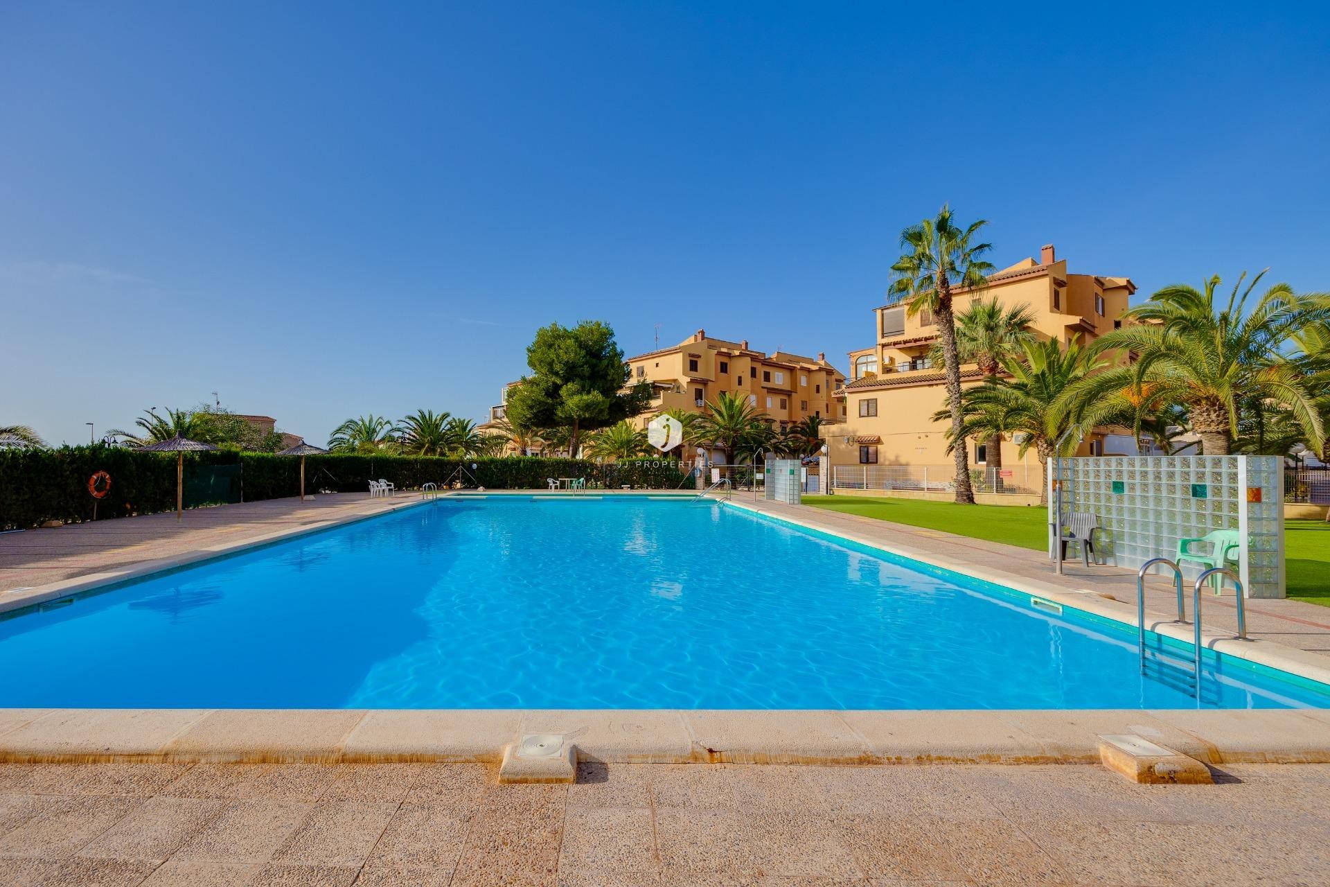 Resale - Apartment / flat -
Torrevieja - Torreblanca