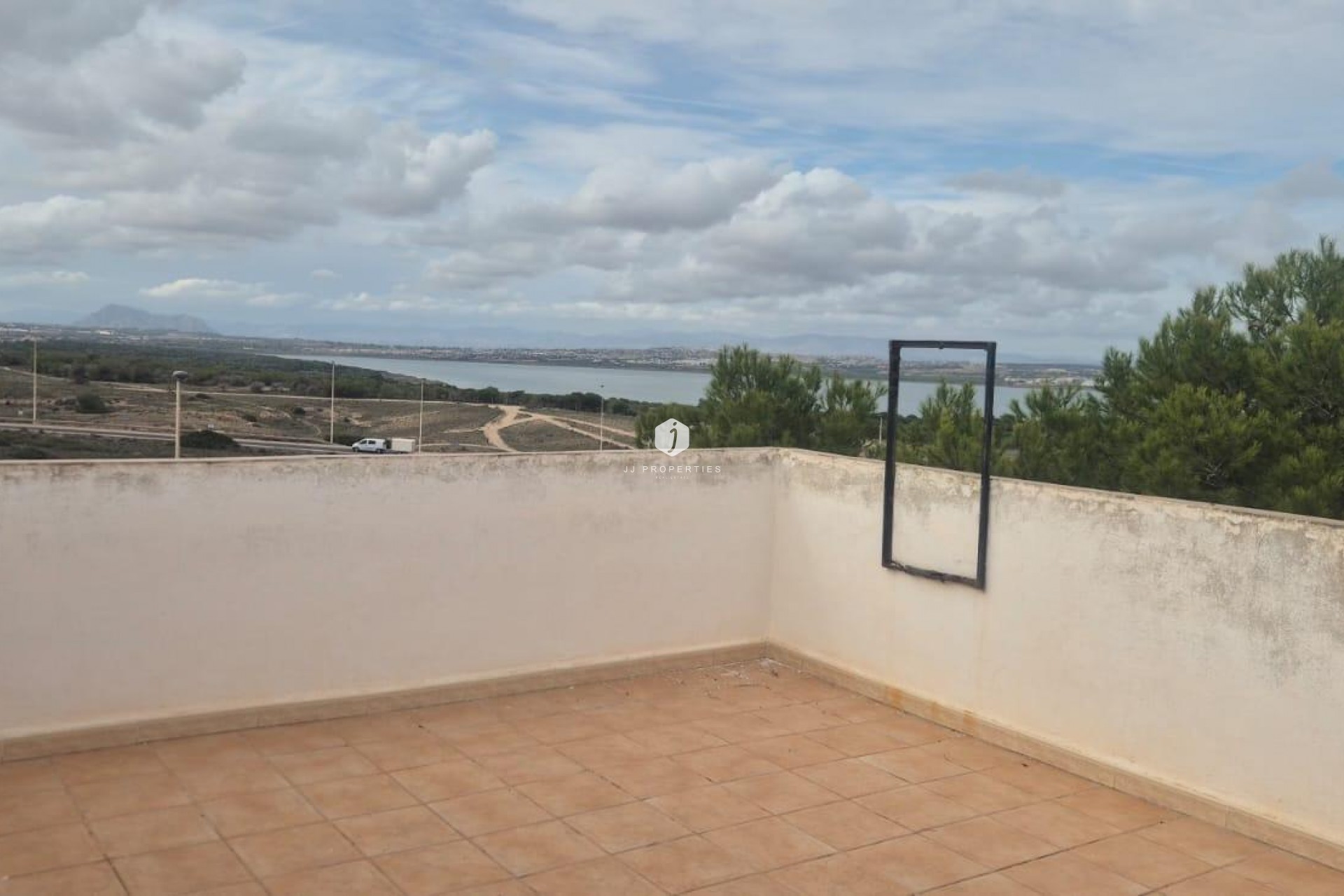 Resale - Apartment / flat -
Torrevieja - Torreblanca