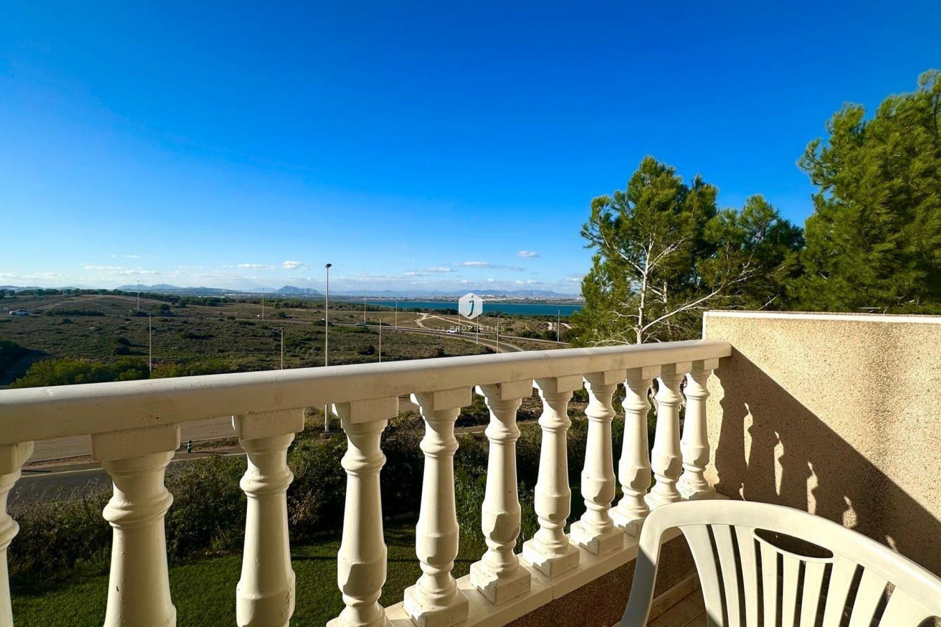 Resale - Apartment / flat -
Torrevieja - Torreblanca