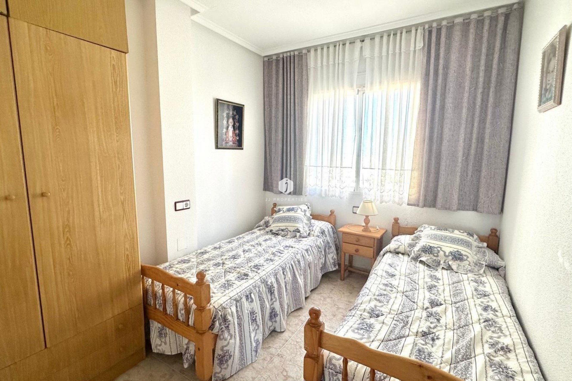 Resale - Apartment / flat -
Torrevieja - Torreblanca