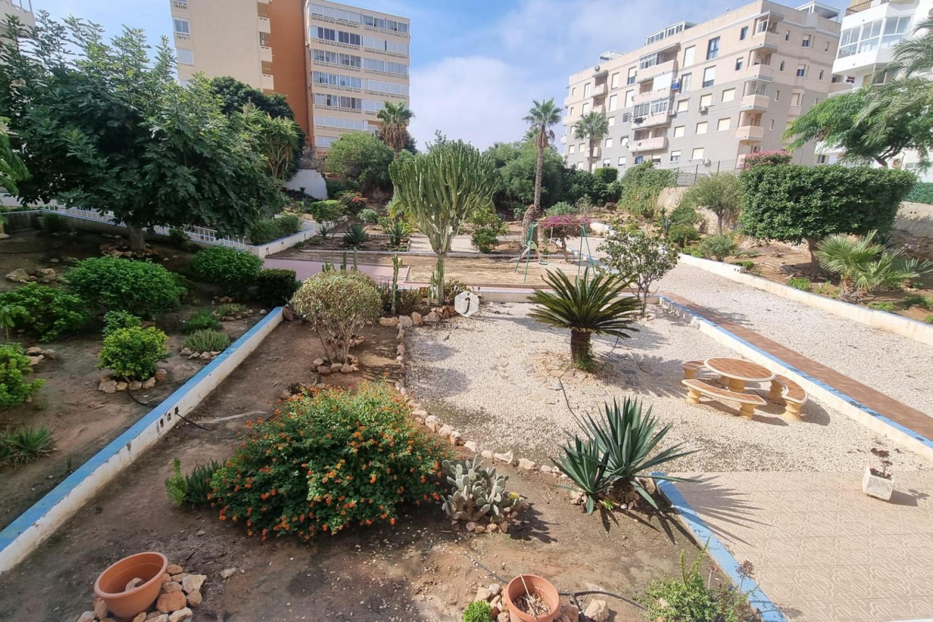 Resale - Apartment / flat -
Torrevieja - Torreblanca