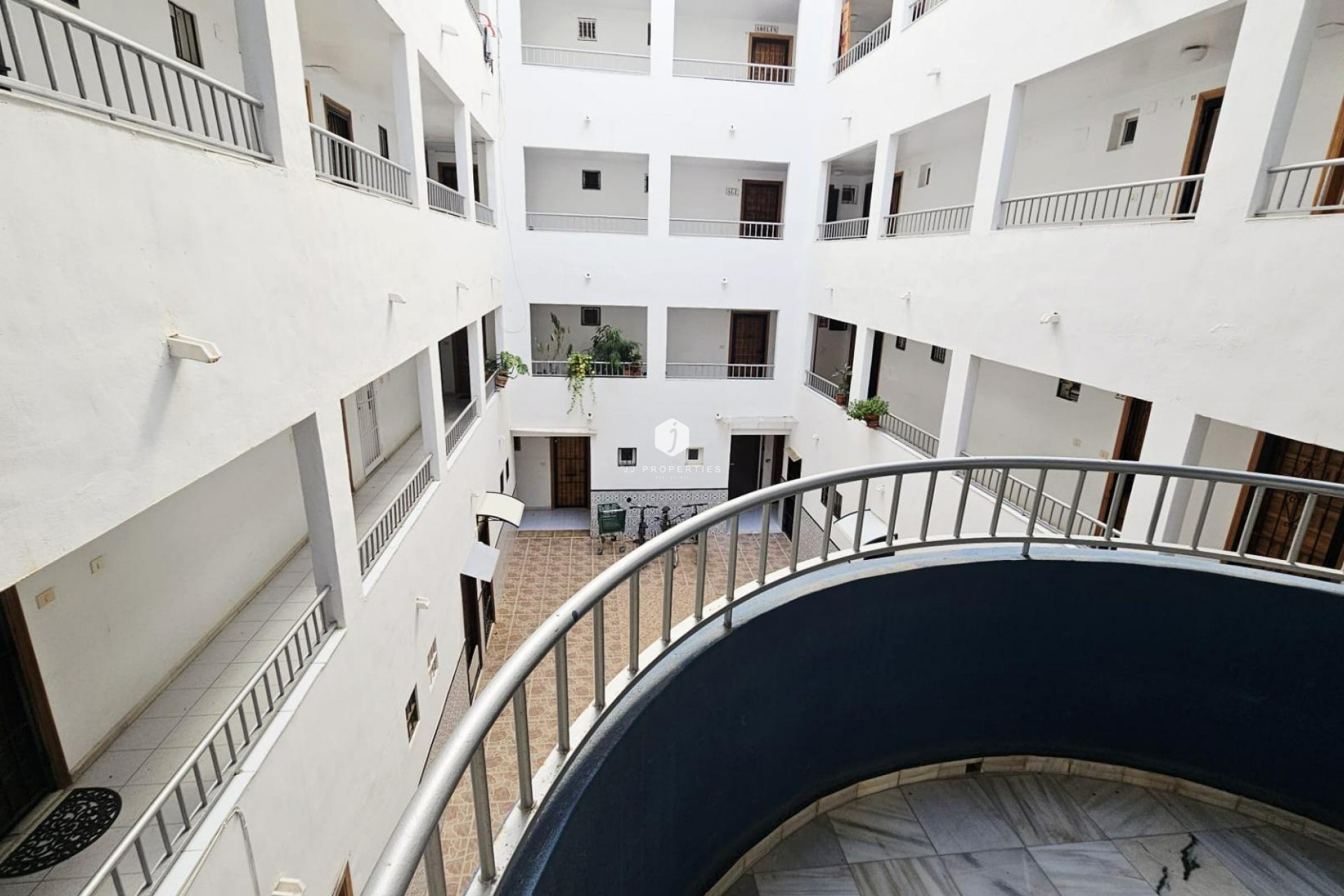 Resale - Apartment / flat -
Torrevieja - Torreblanca