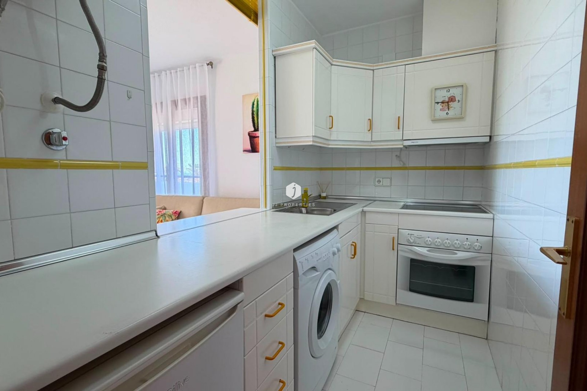Resale - Apartment / flat -
Torrevieja - Torreblanca