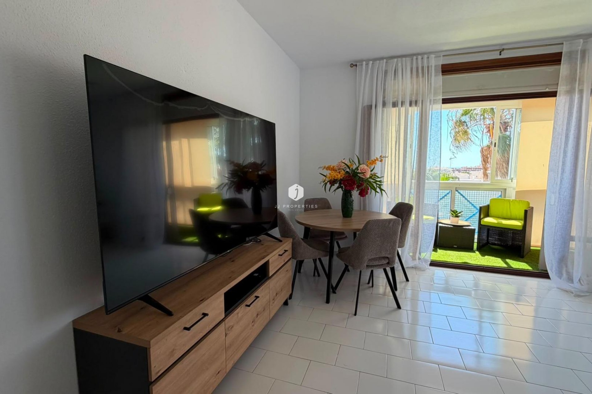 Resale - Apartment / flat -
Torrevieja - Torreblanca