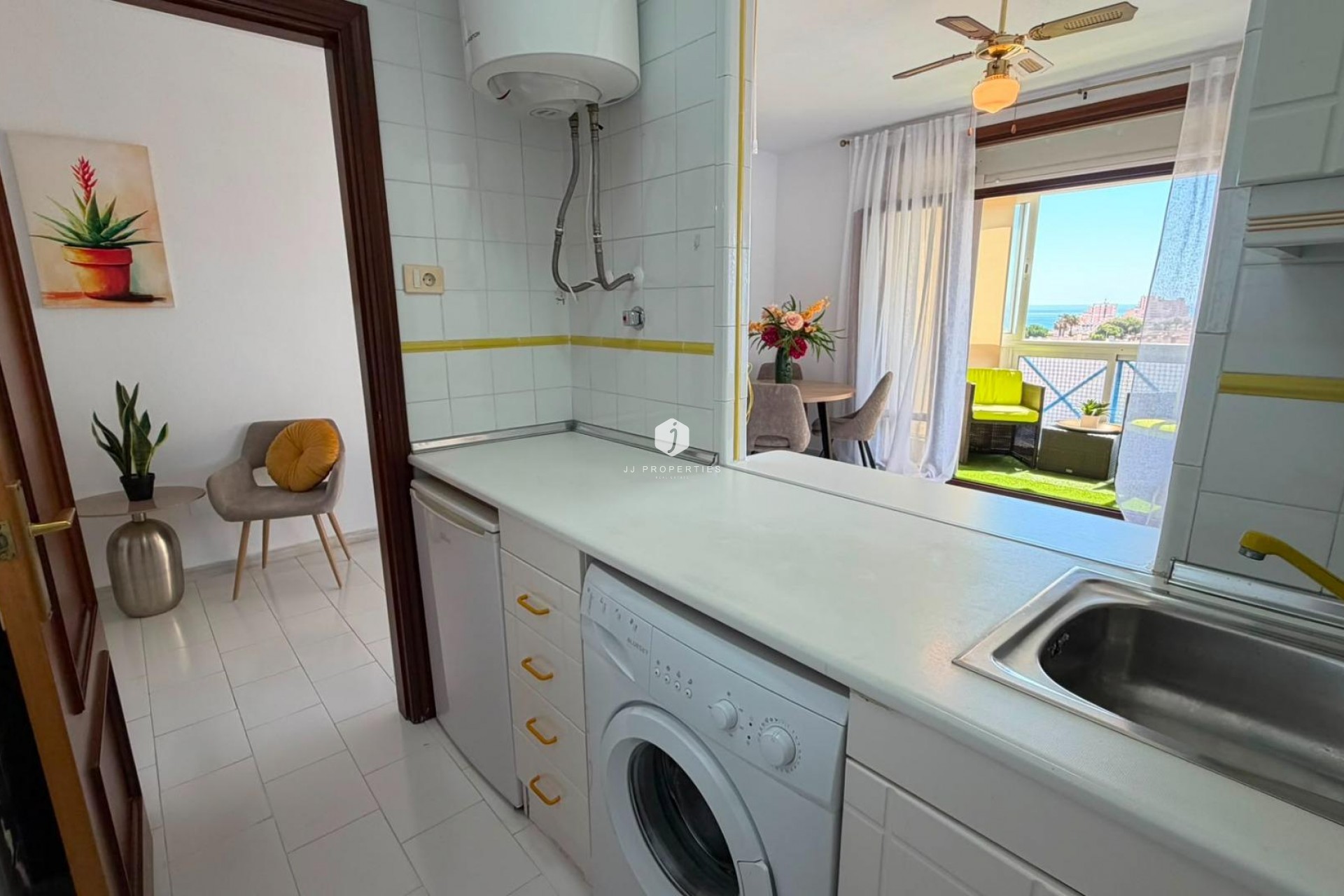 Resale - Apartment / flat -
Torrevieja - Torreblanca