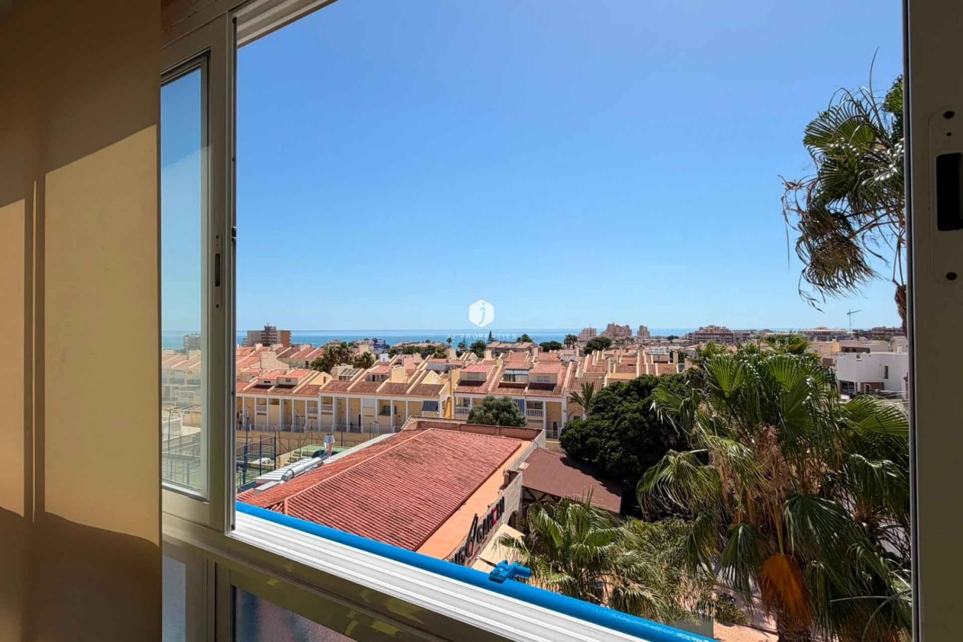 Resale - Apartment / flat -
Torrevieja - Torreblanca