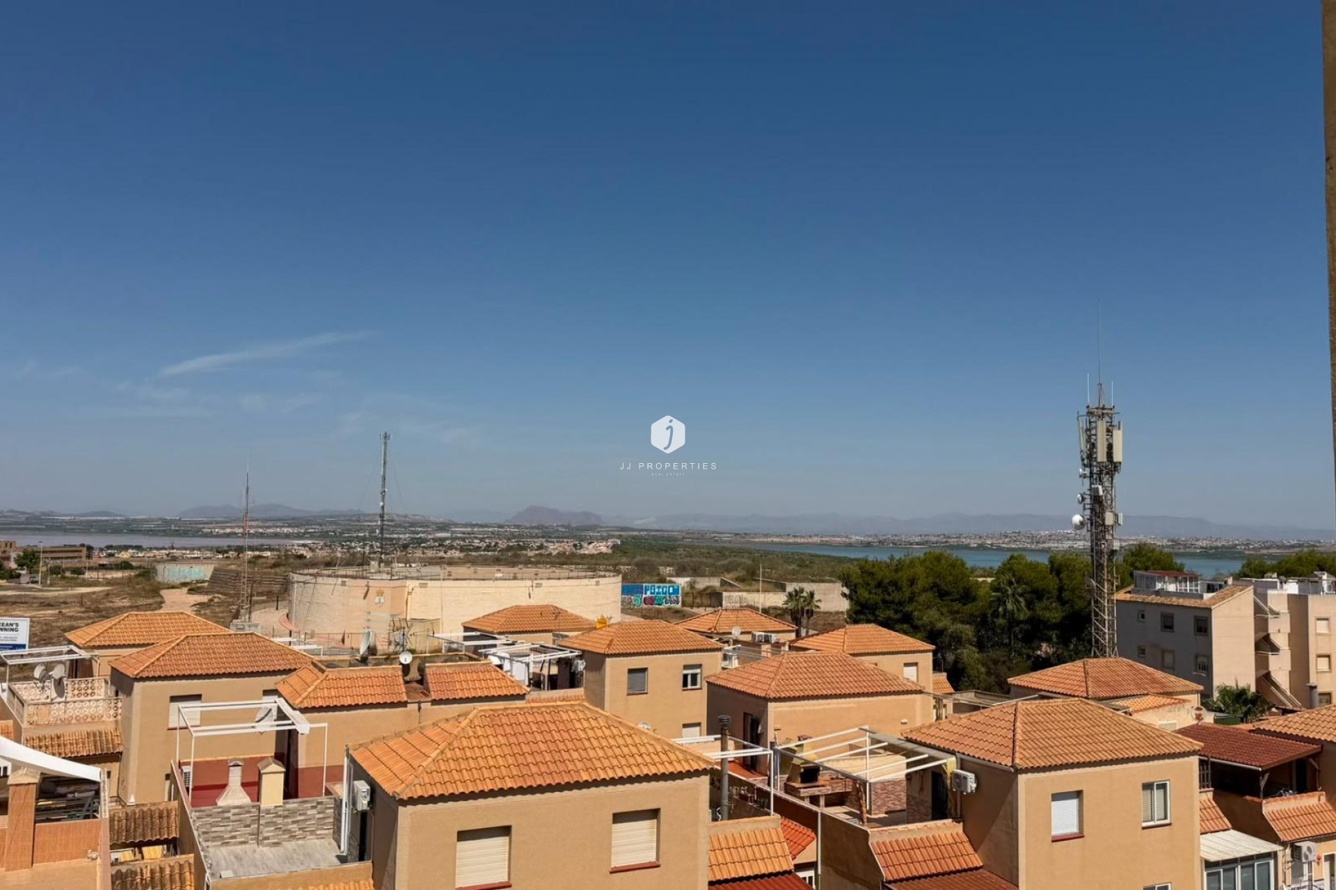 Resale - Apartment / flat -
Torrevieja - Torreblanca