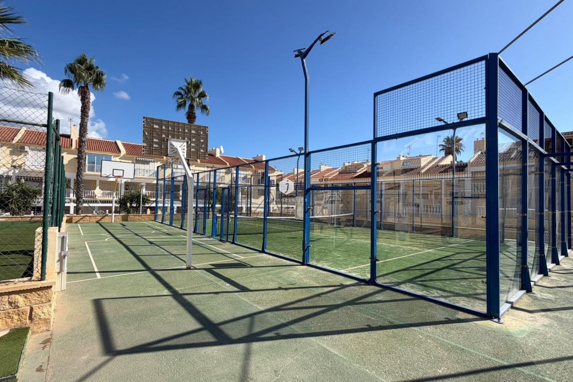 Resale - Apartment / flat -
Torrevieja - Torreblanca
