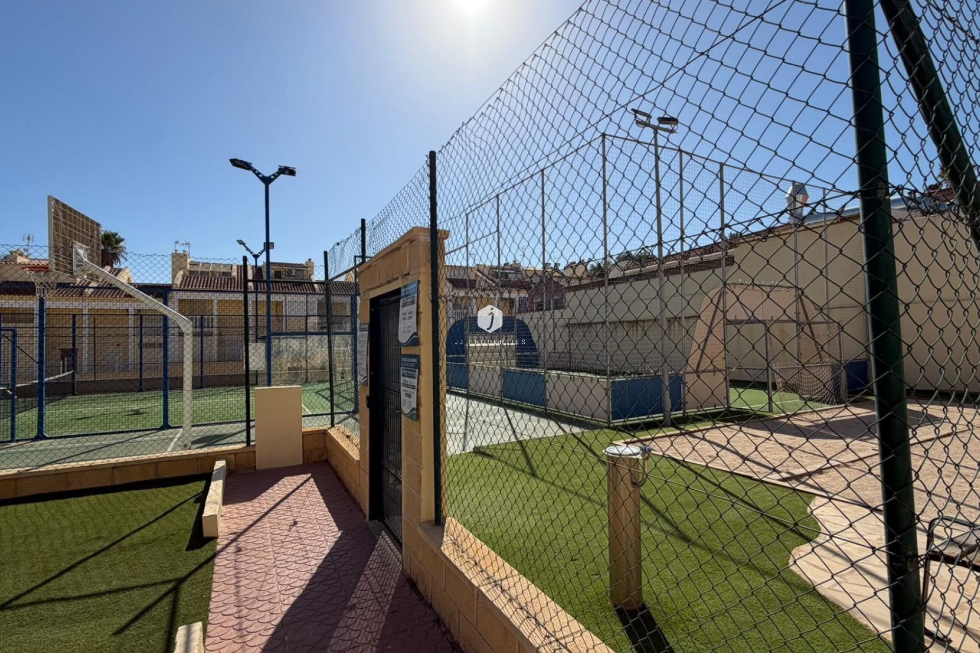 Resale - Apartment / flat -
Torrevieja - Torreblanca