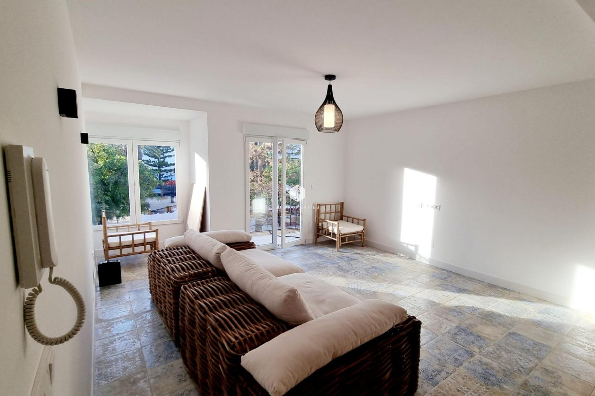 Resale - Apartment / flat -
Torrevieja