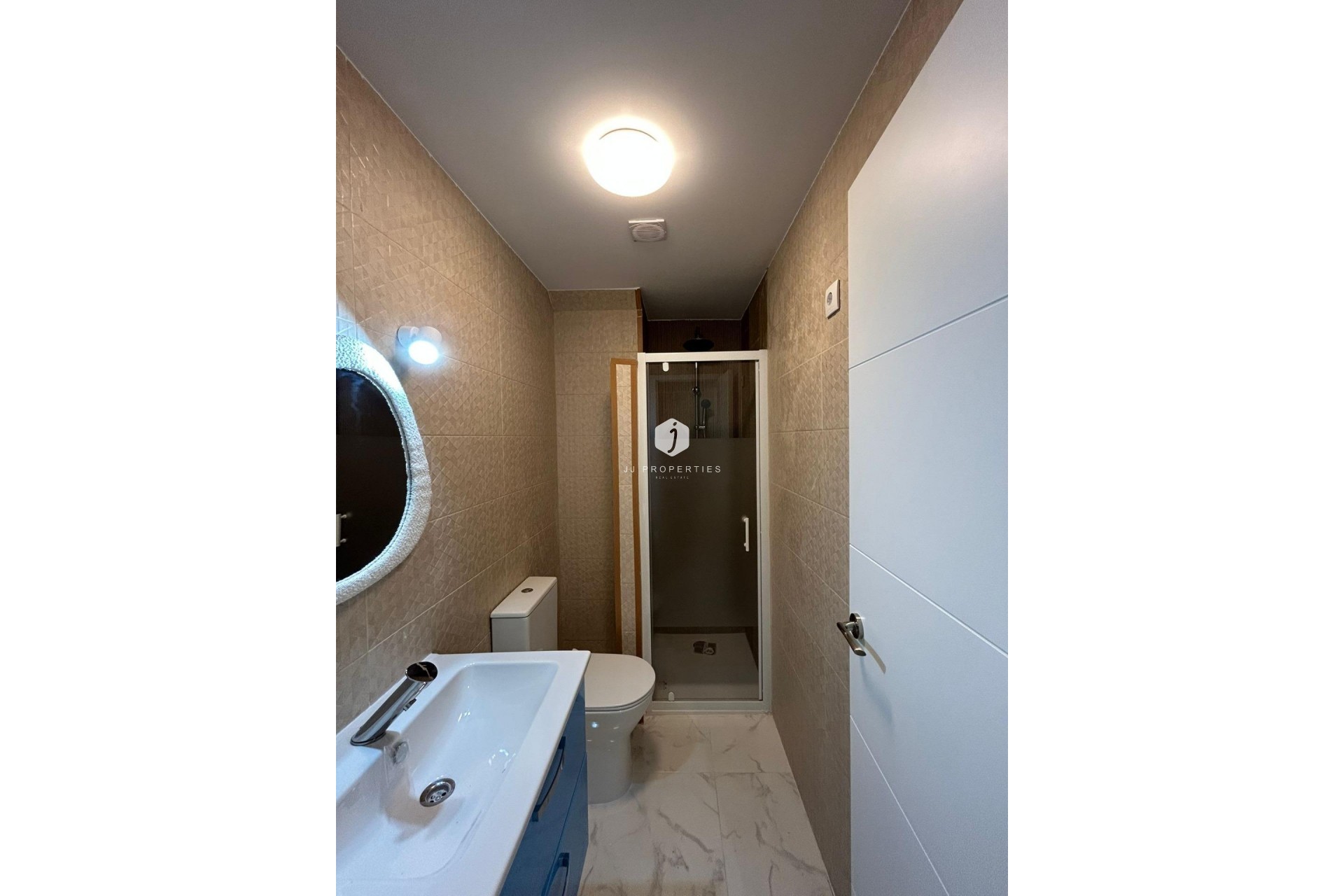 Resale - Apartment / flat -
Torrevieja