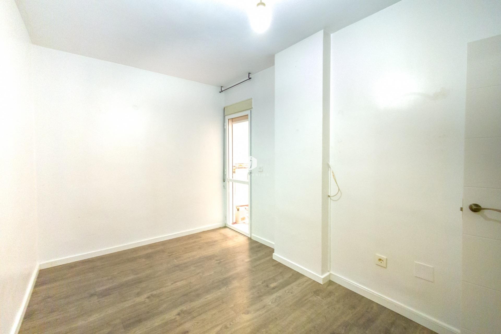 Resale - Apartment / flat -
Torrevieja