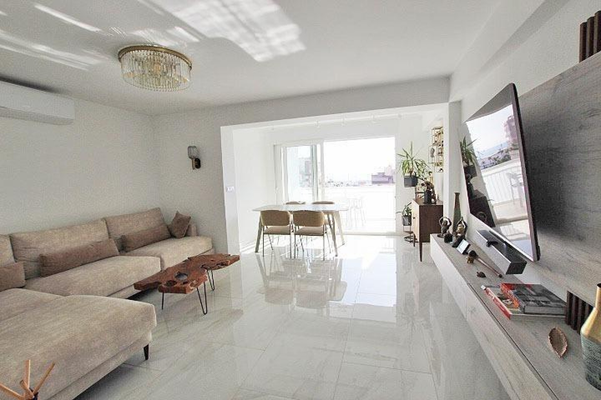 Resale - Apartment / flat -
Torrevieja
