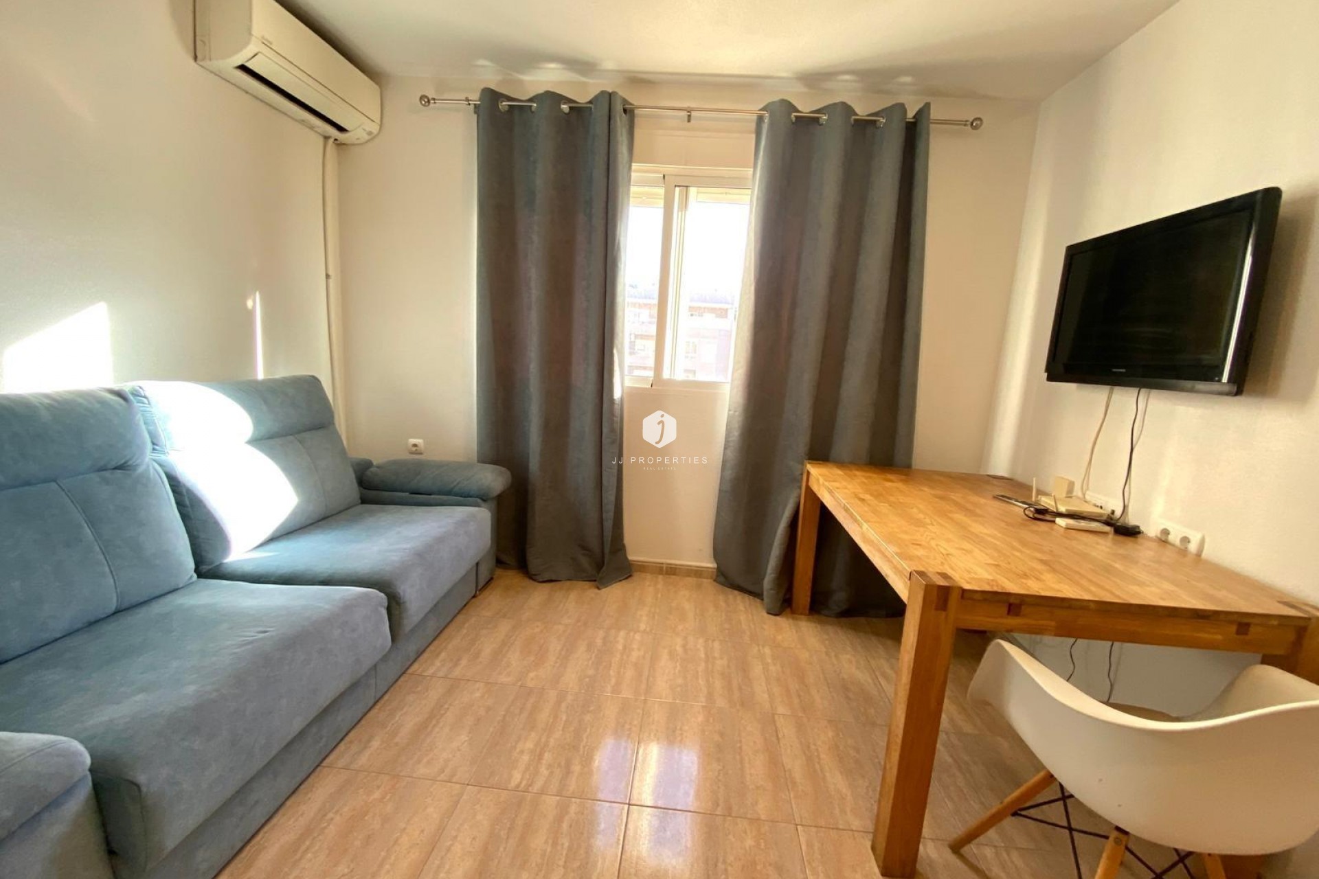 Resale - Apartment / flat -
Torrevieja