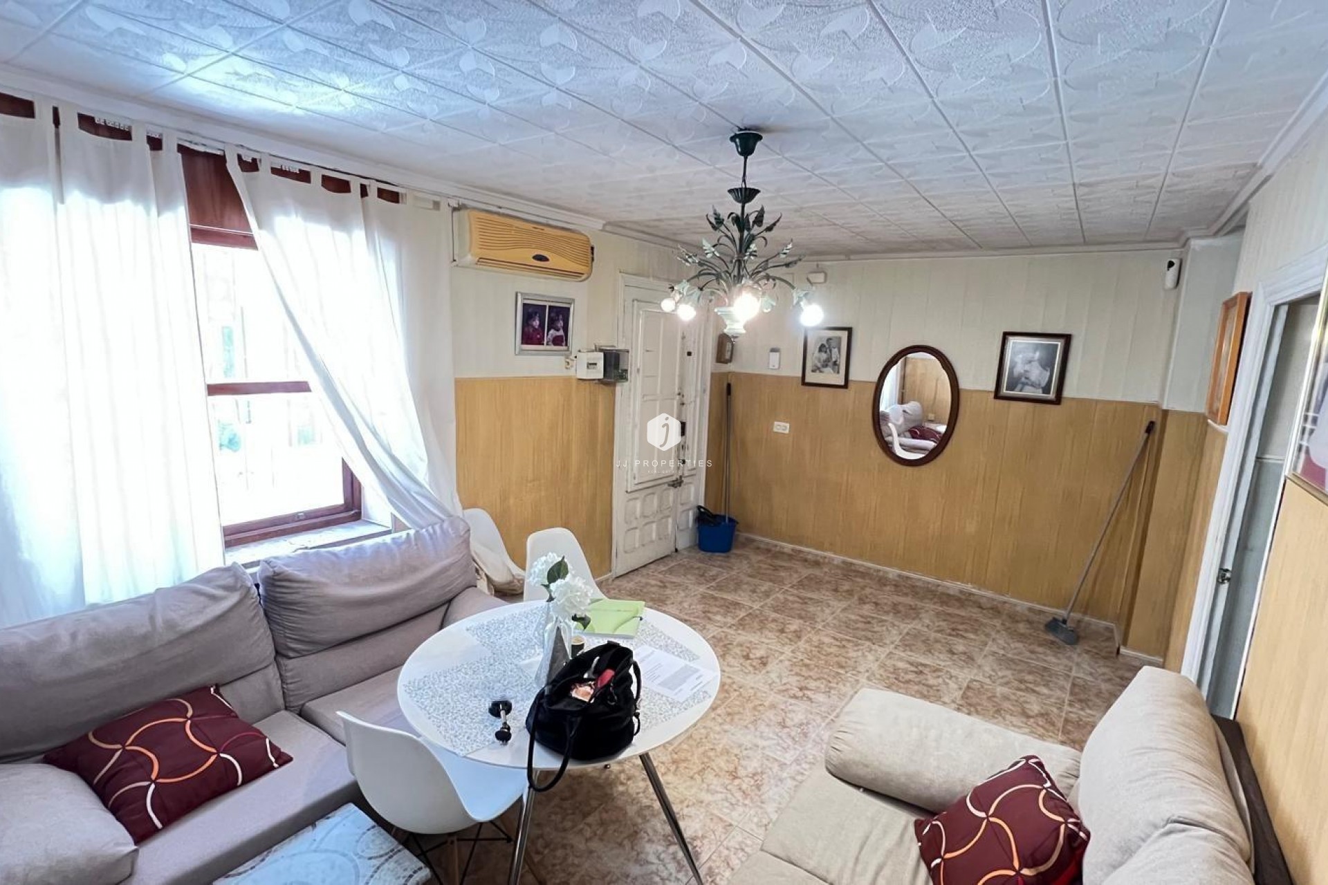 Resale - Apartment / flat -
Torrevieja