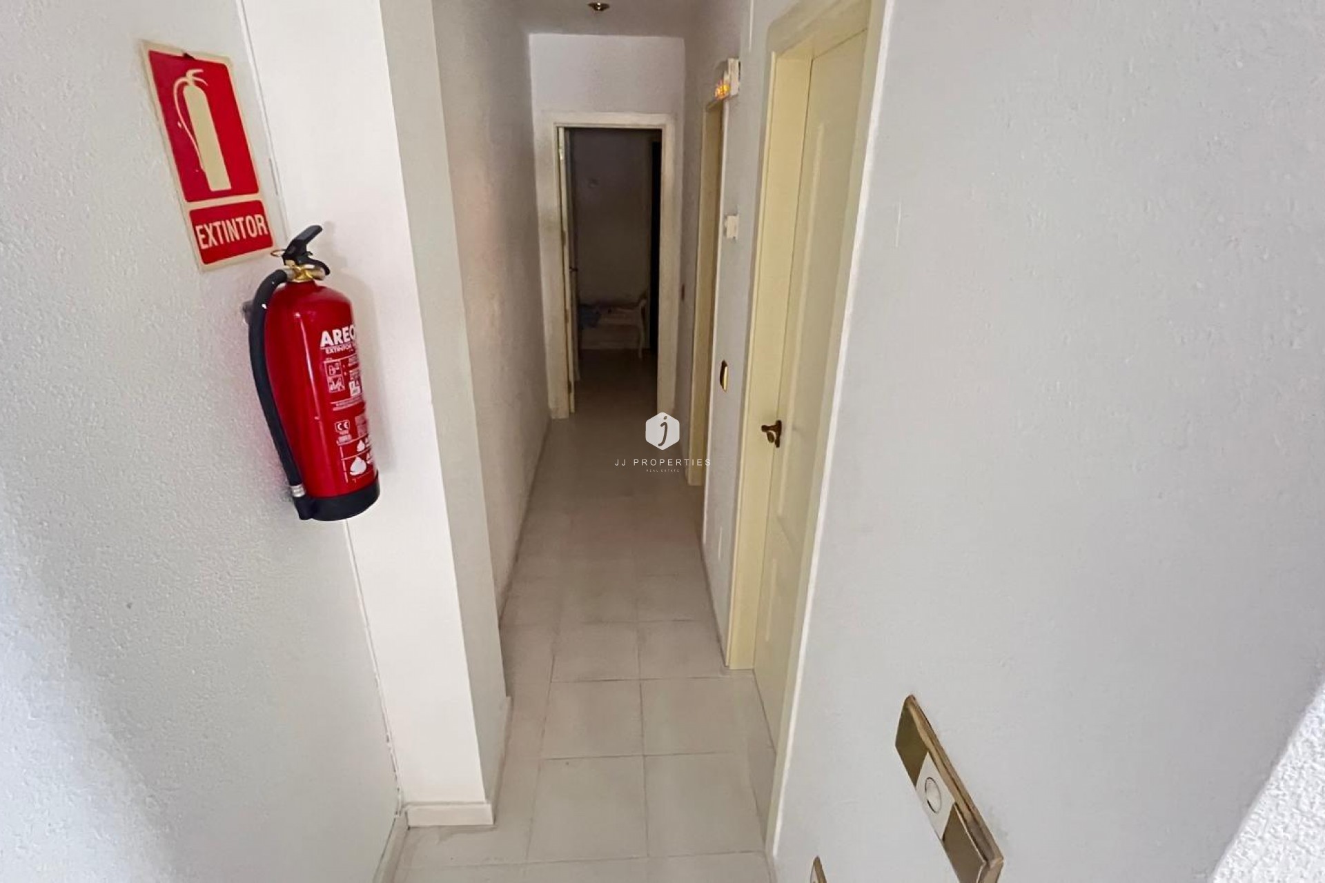 Resale - Apartment / flat -
Torrevieja