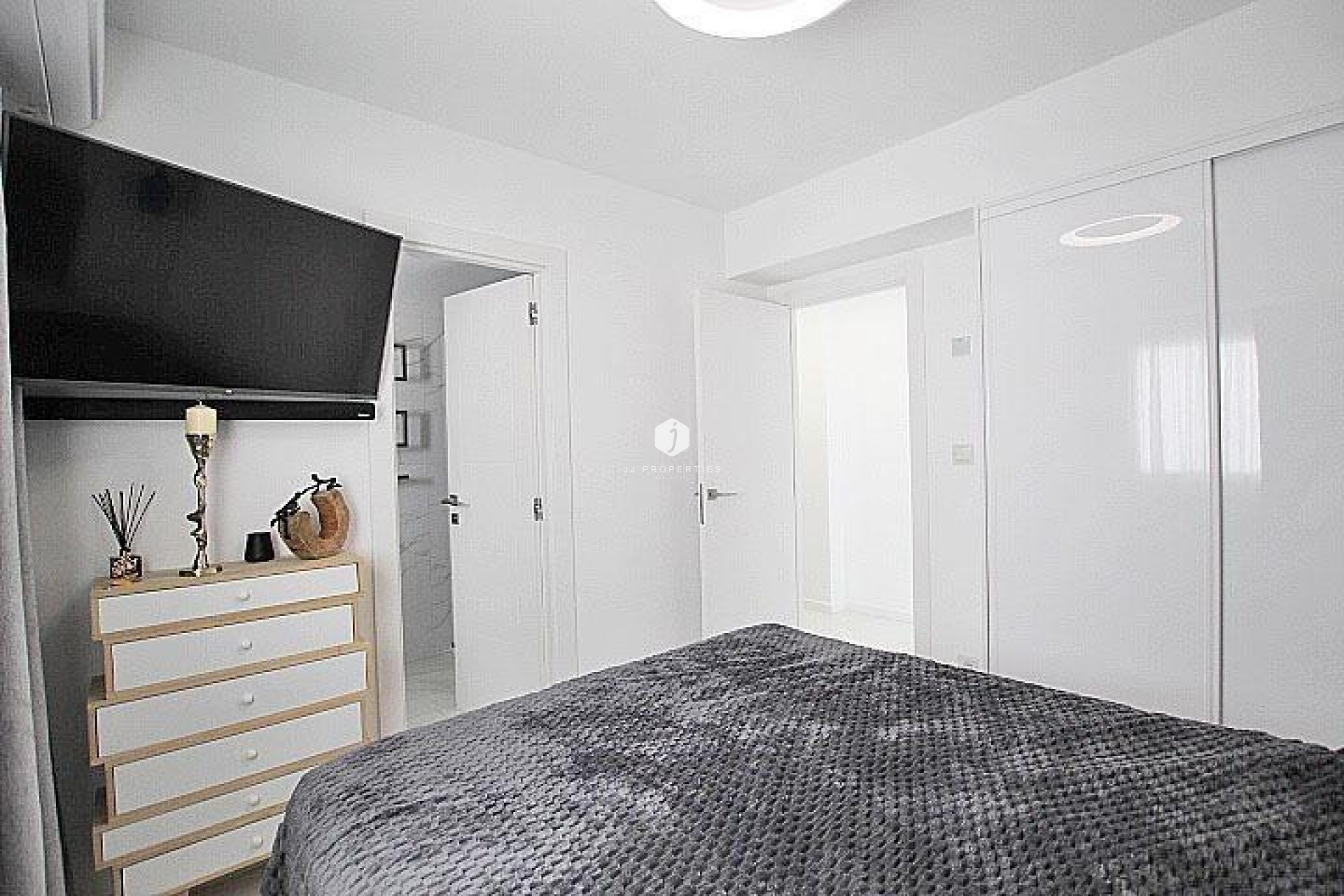 Resale - Apartment / flat -
Torrevieja