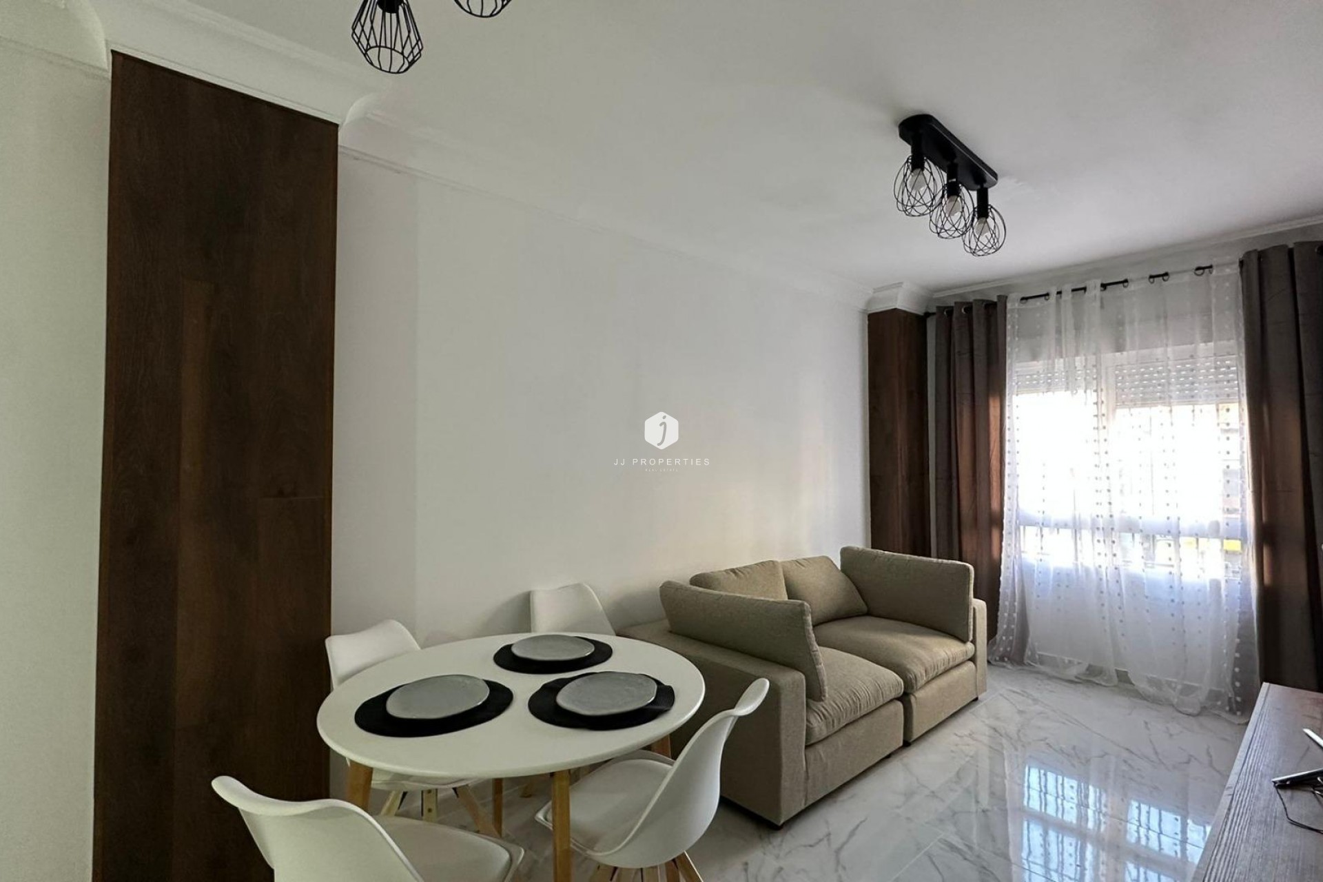 Resale - Apartment / flat -
Torrevieja