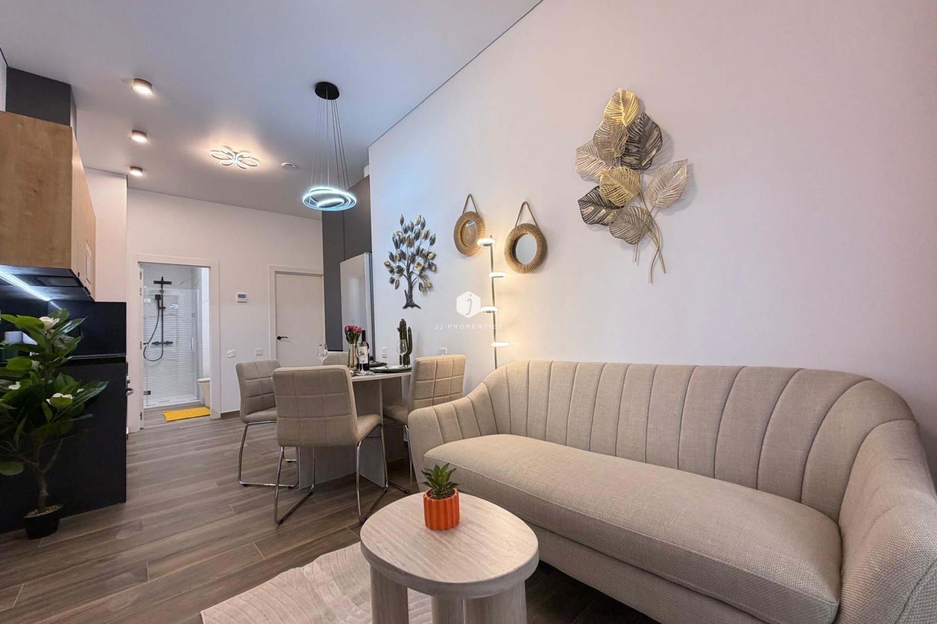 Resale - Apartment / flat -
Torrevieja