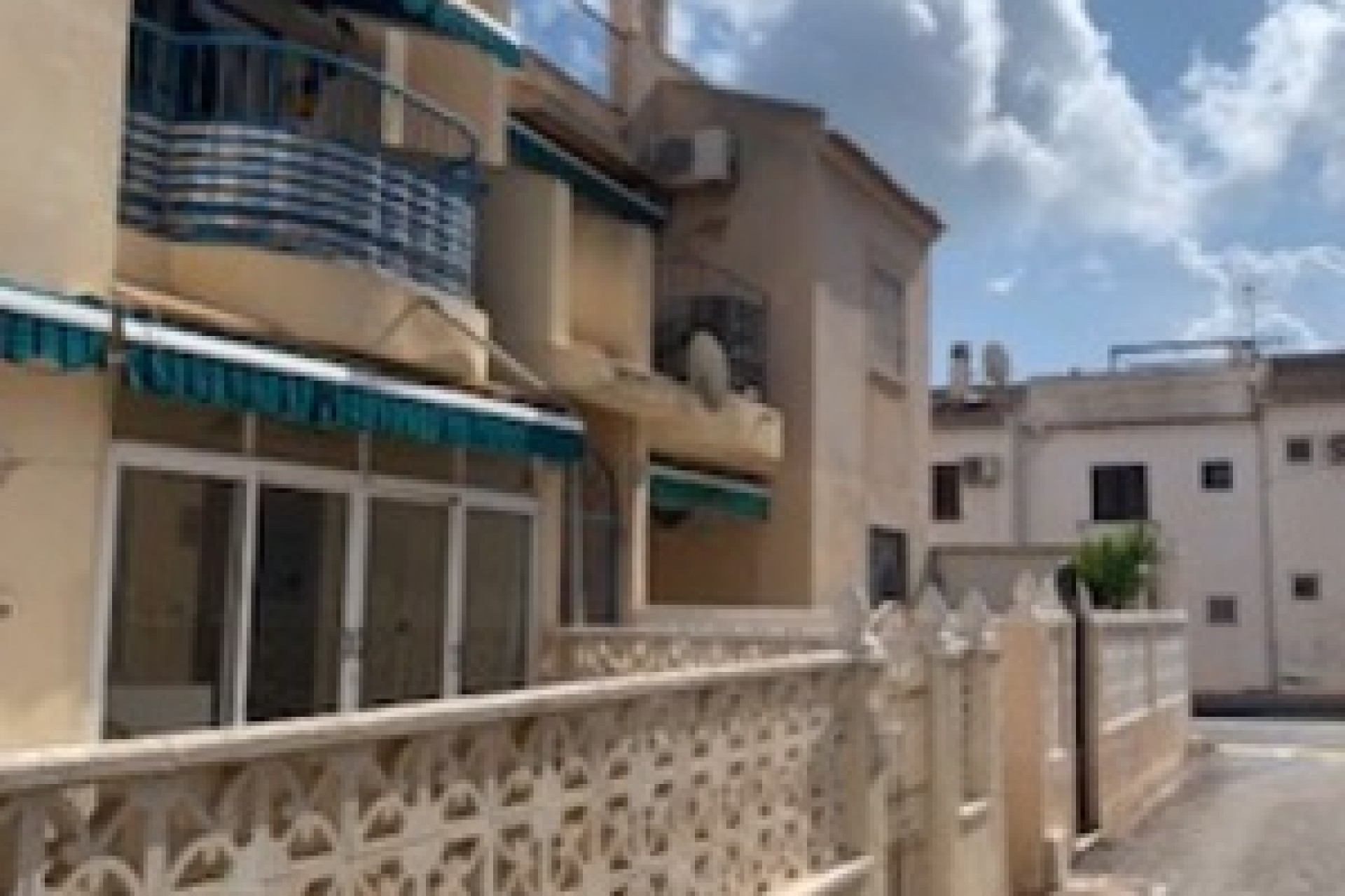 Resale - Bungalow -
La Siesta - Costa Blanca