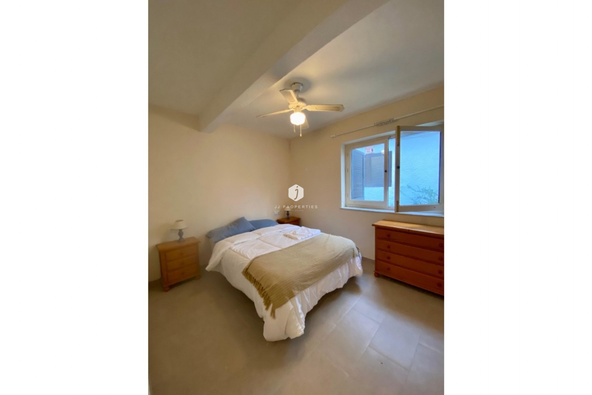 Resale - Bungalow -
Orihuela Costa - Costa Blanca