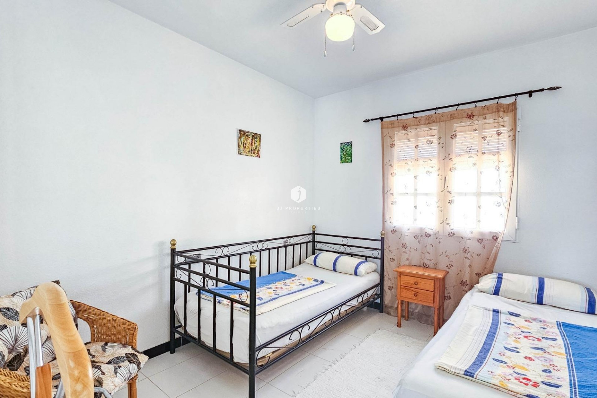 Resale - Bungalow -
Orihuela Costa - Los Altos