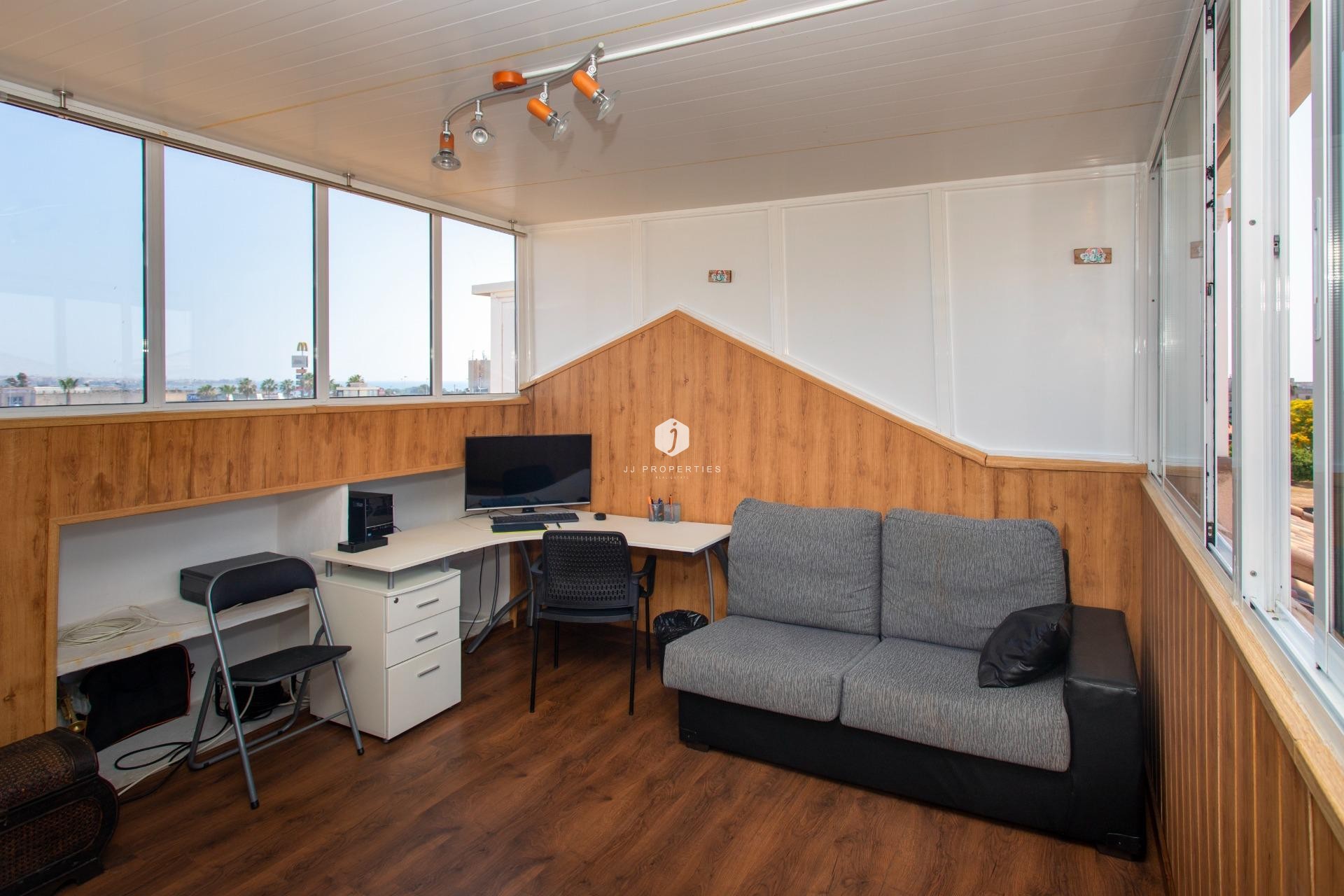 Resale - Bungalow -
Orihuela Costa - Punta Prima