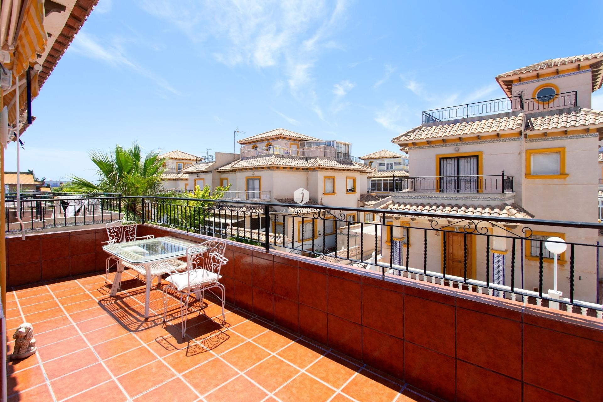 Resale - Bungalow -
Orihuela Costa - Punta Prima