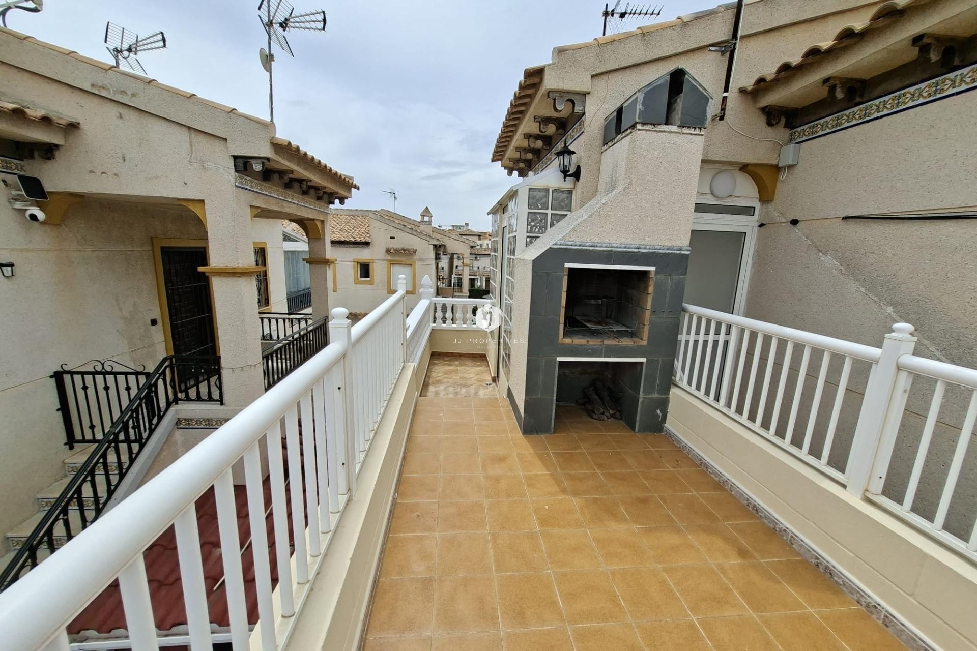 Resale - Bungalow -
Orihuela Costa - Punta Prima